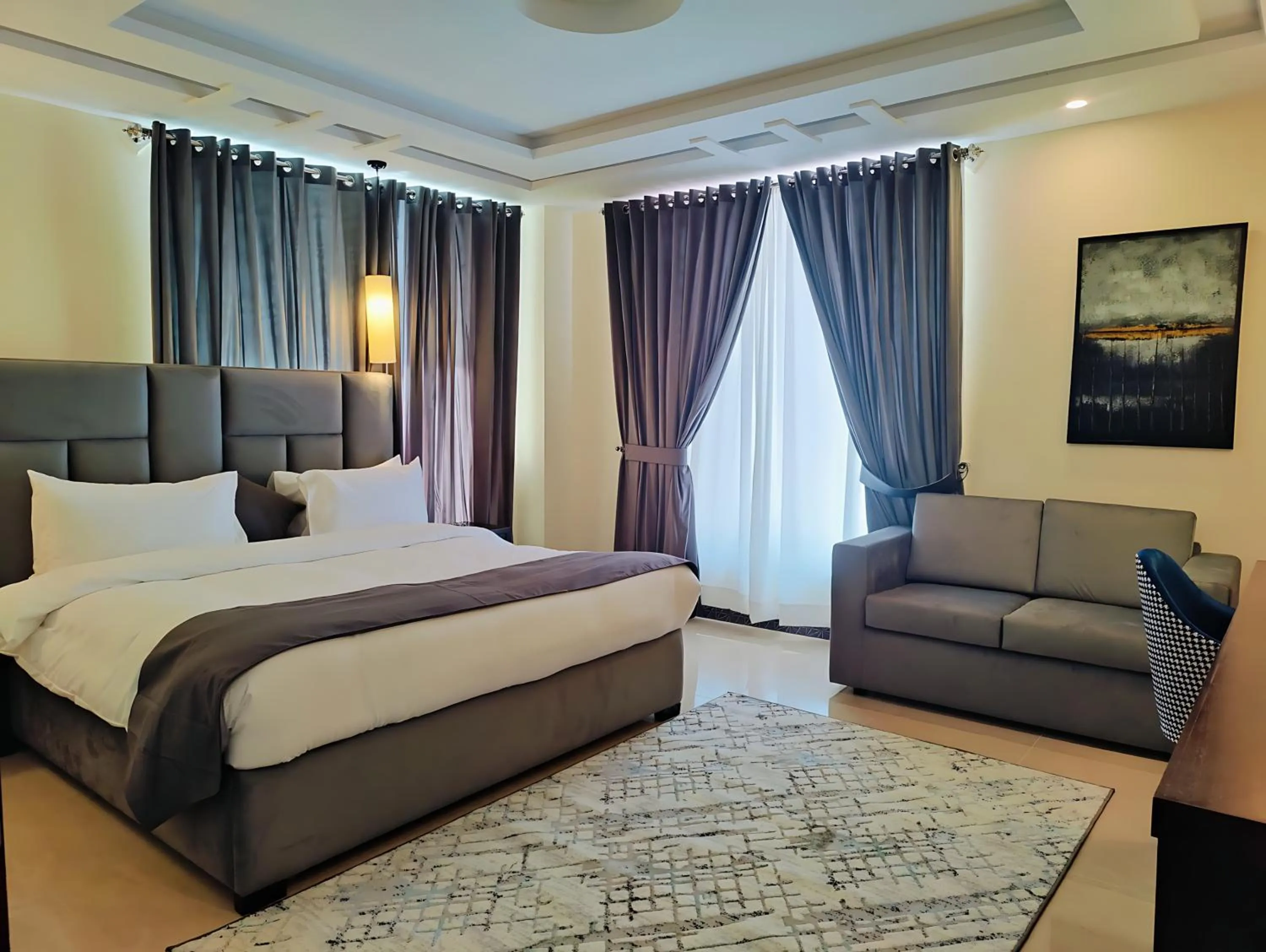 Bedroom in Pinemont Hotel, Murree