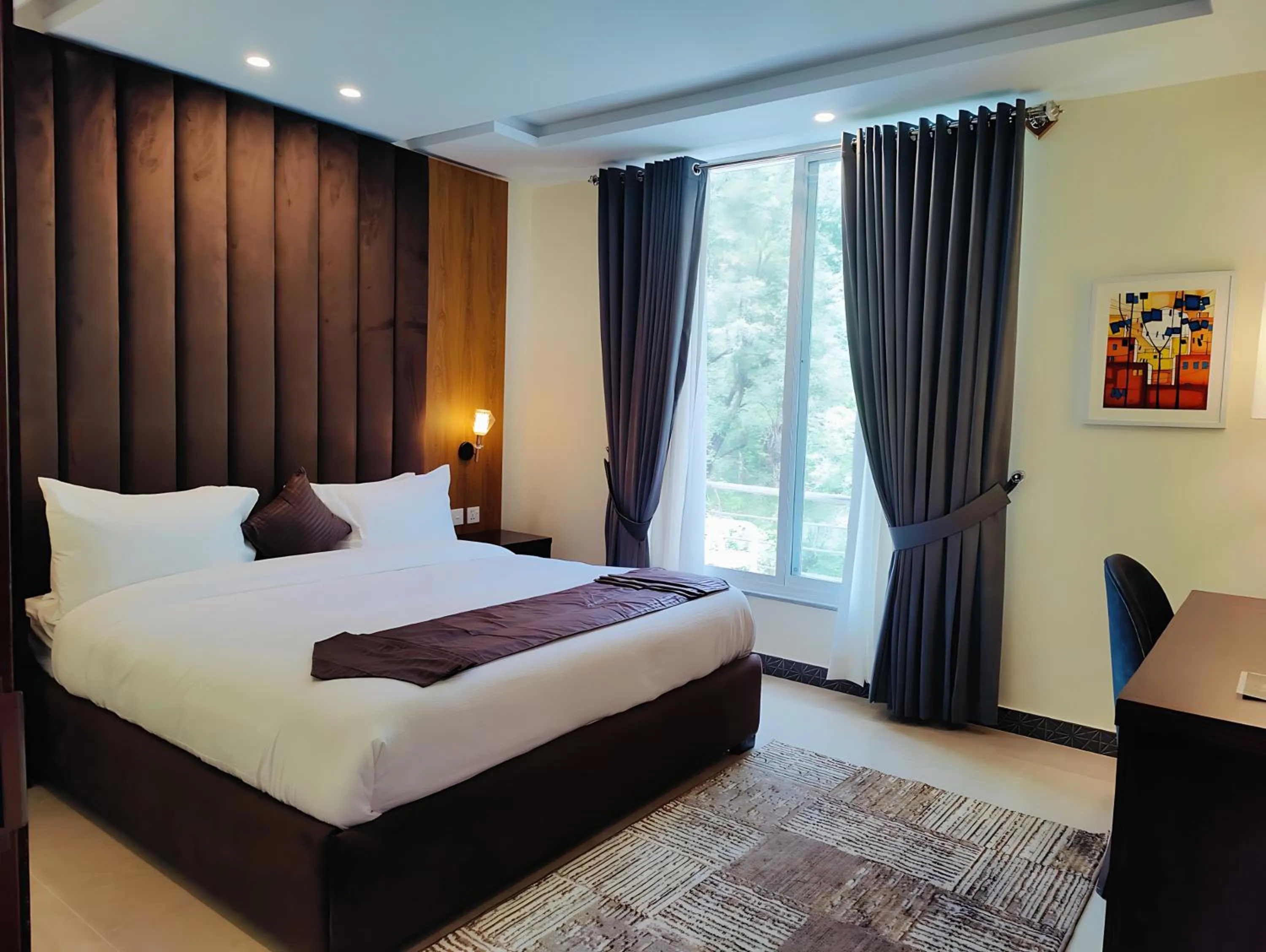 Bedroom in Pinemont Hotel, Murree