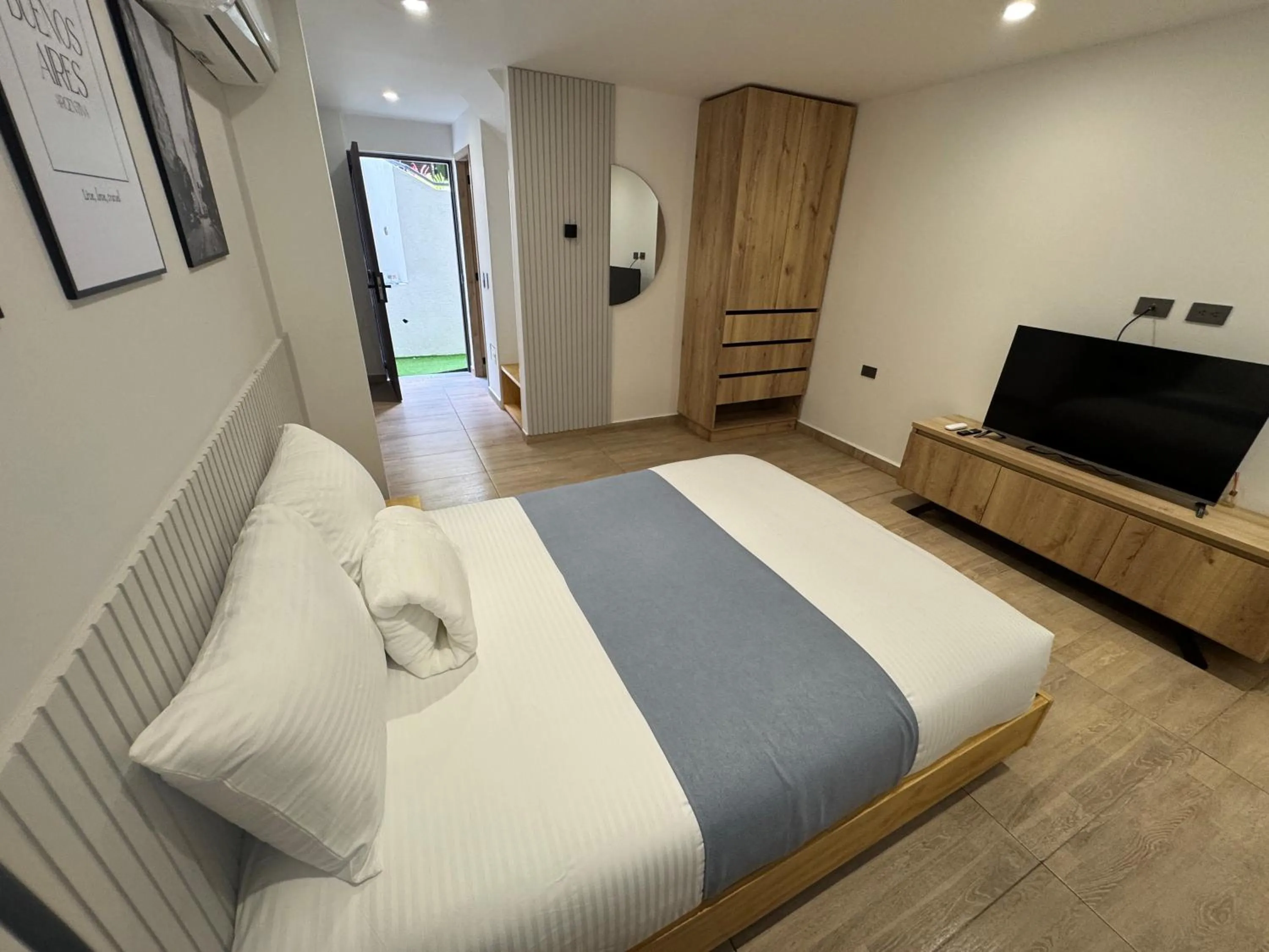 Photo of the whole room, Bed in Hotel San Gil House