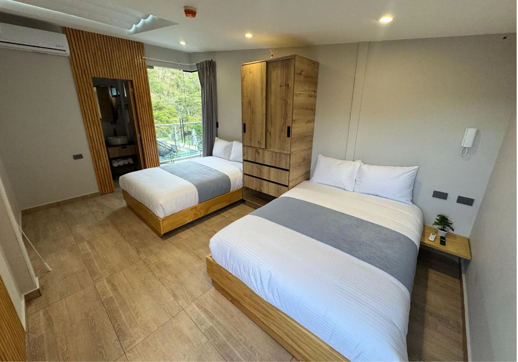 Decorative detail, Bed in Hotel San Gil House