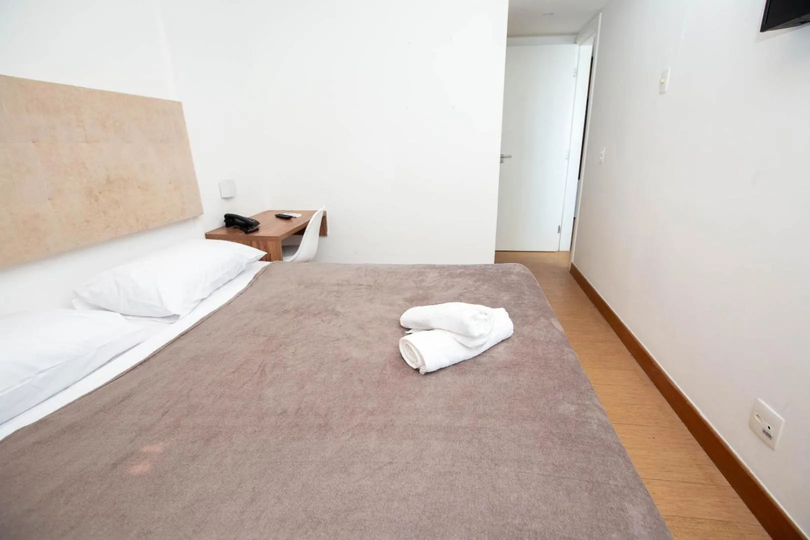 Bedroom, Bed in Rede Andrade Express