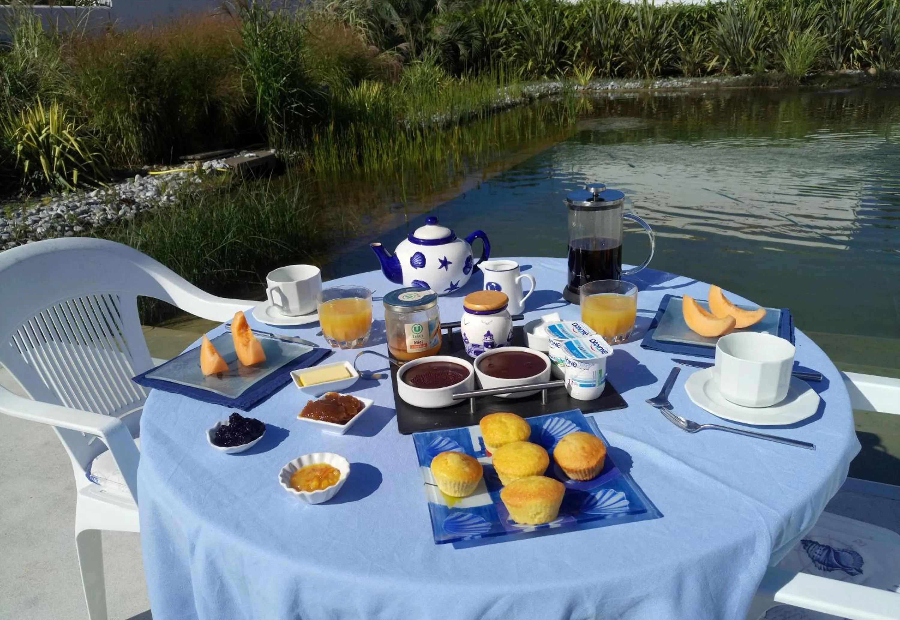 Continental breakfast in Les Mouettes