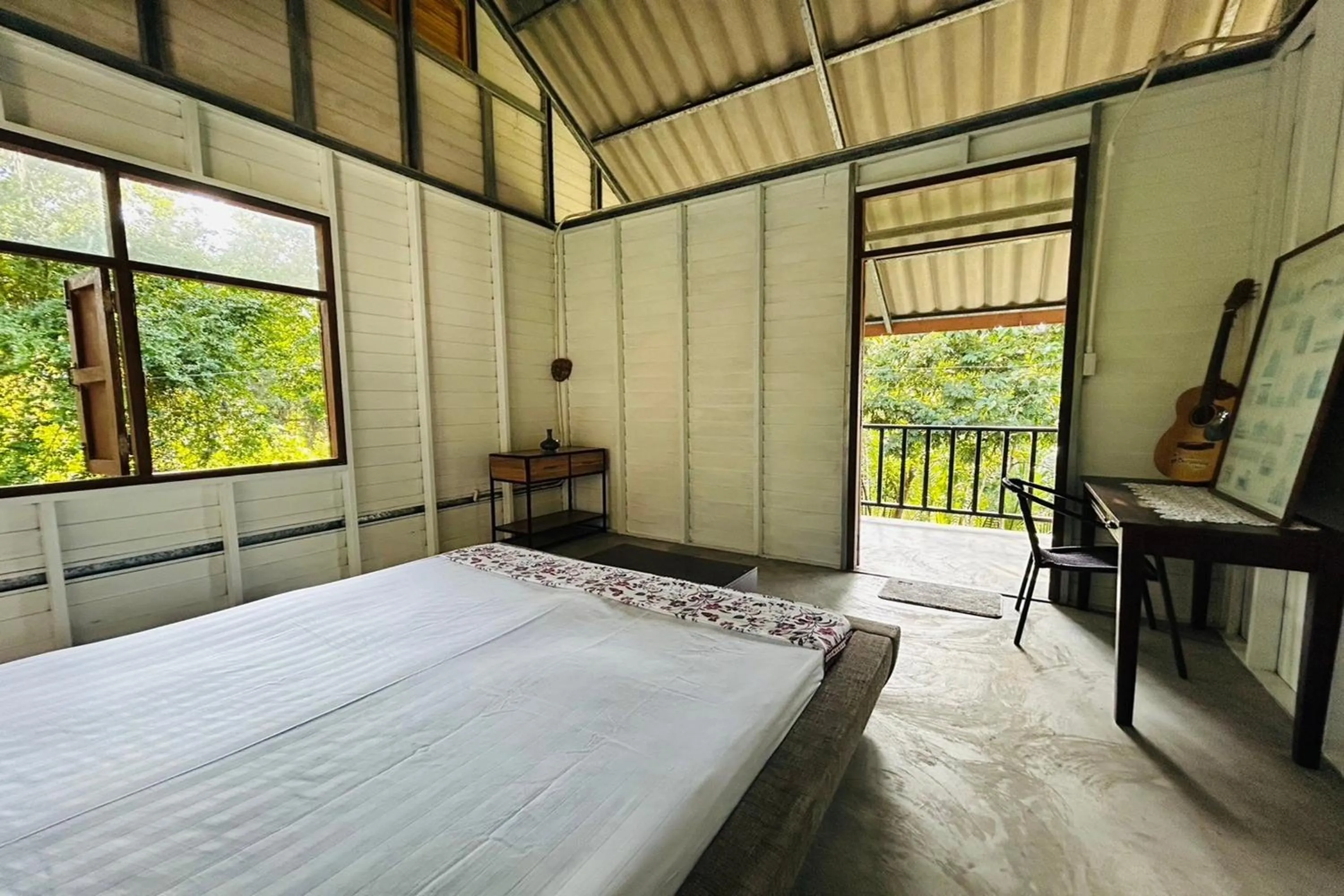 Balcony/Terrace, Bed in Baan Nai Bang