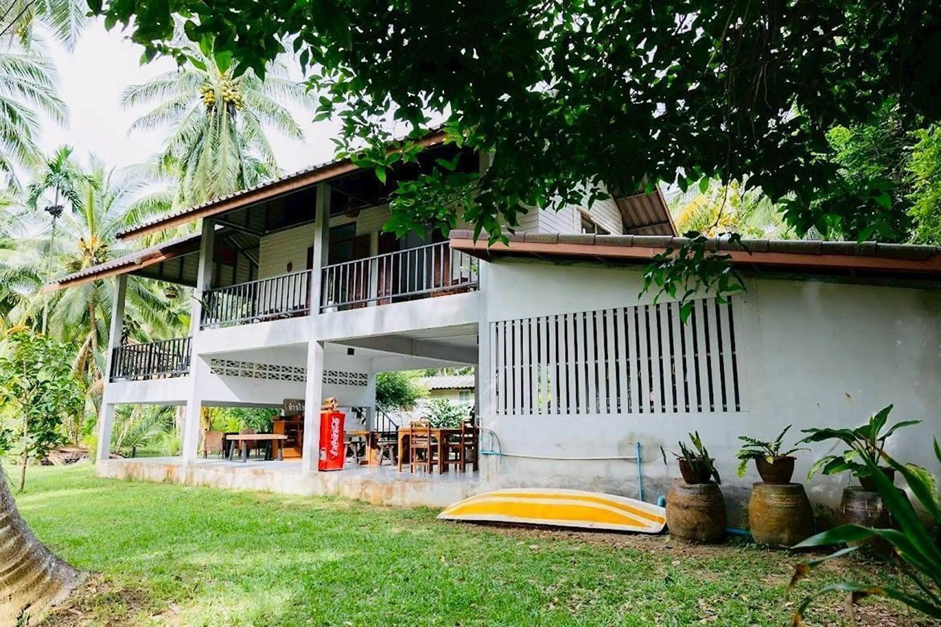 Property building in Baan Nai Bang