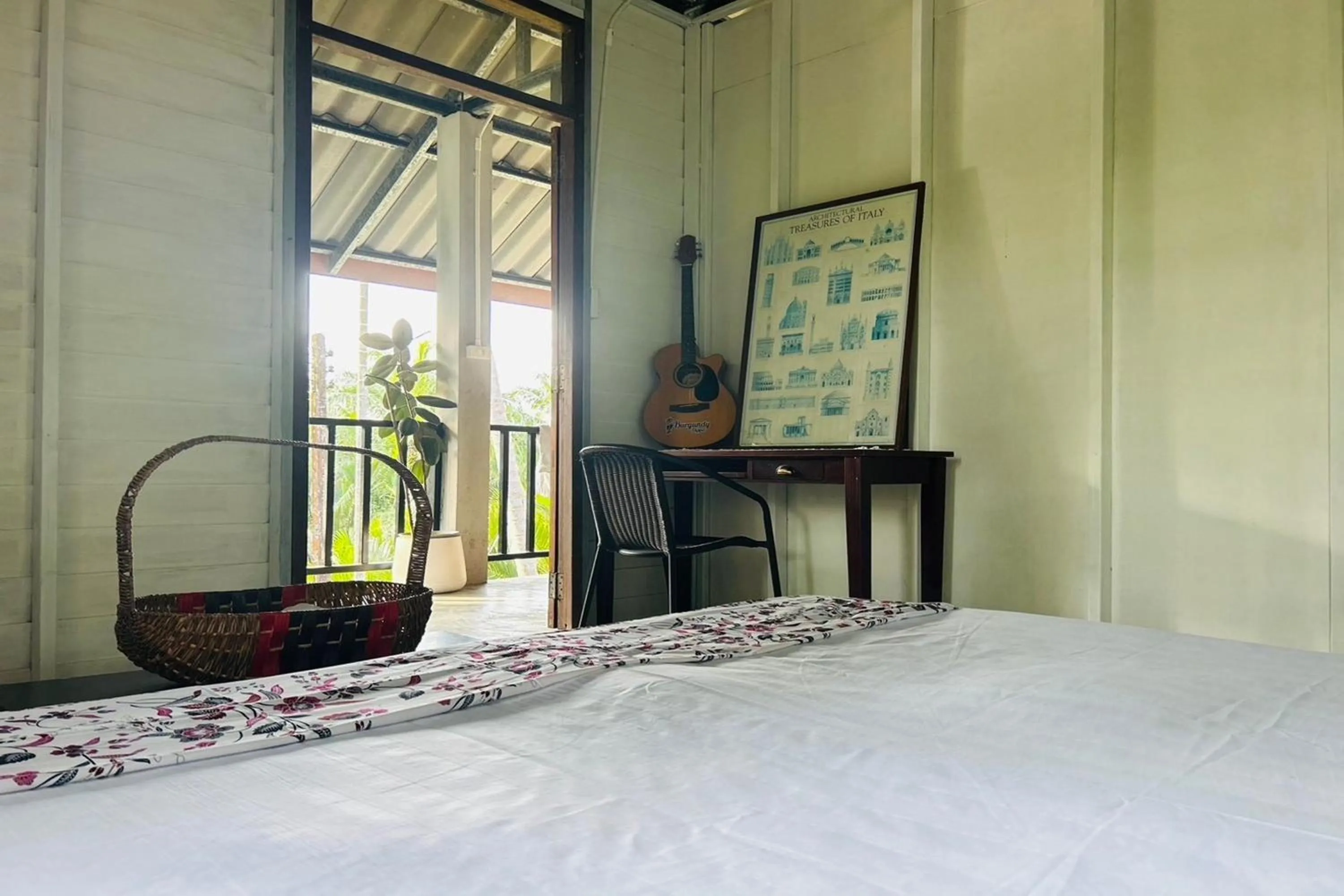 Photo of the whole room, Bed in Baan Nai Bang