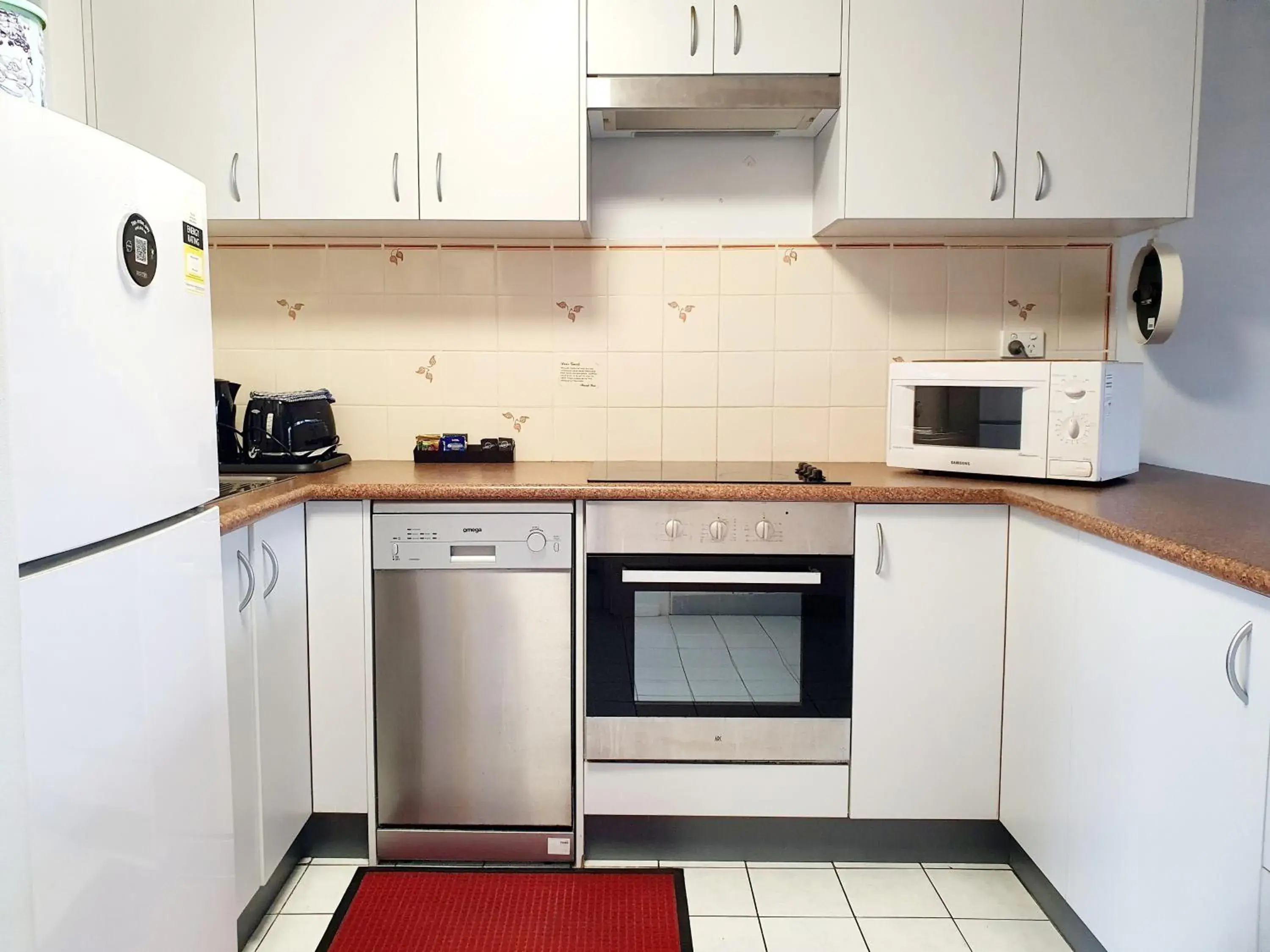 Two-Bedroom Apartment in Oceanside Hawks Nest Two-Bedroom Apartment in Oceanside Hawks Nest