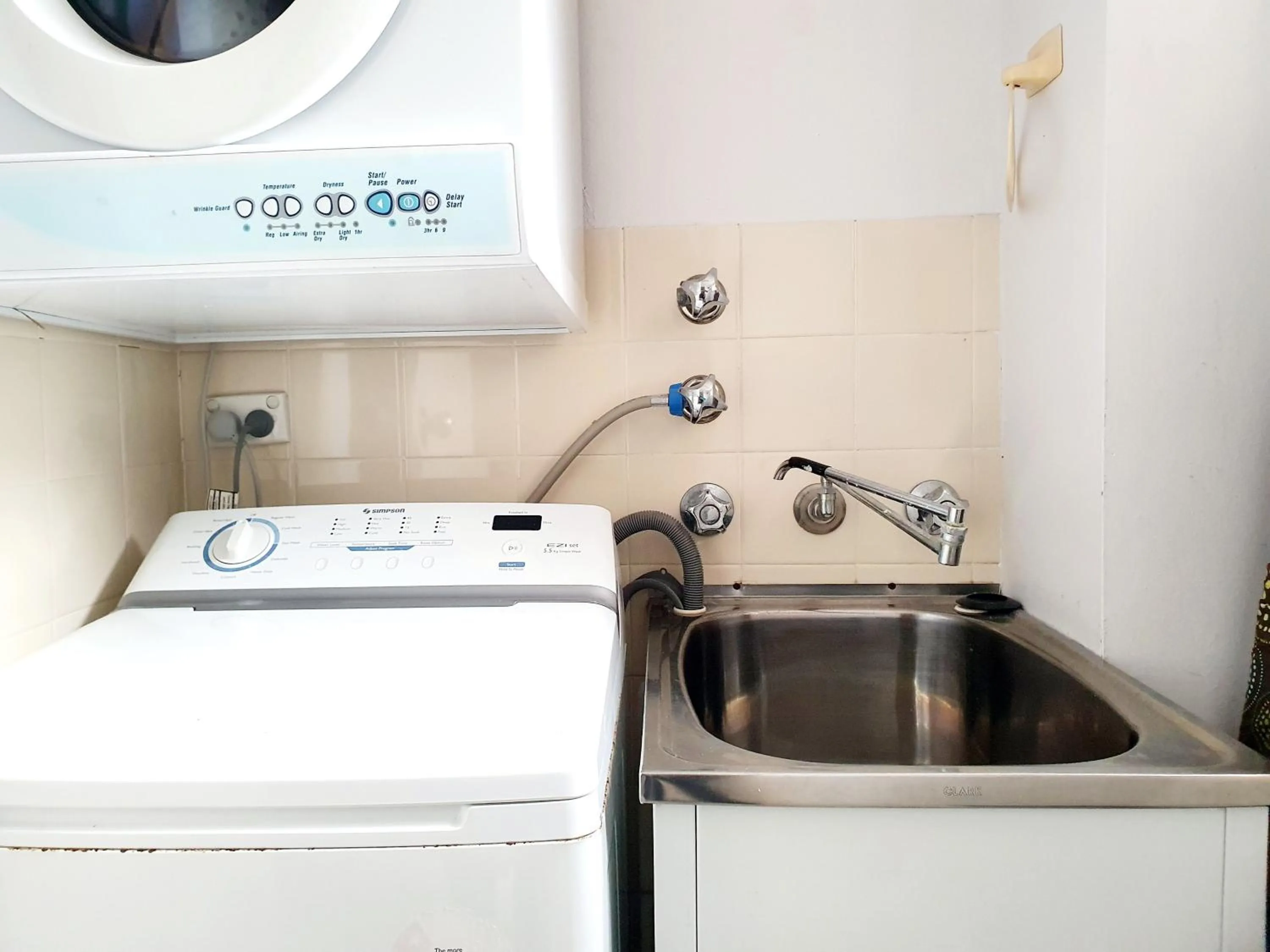 laundry in Oceanside Hawks Nest