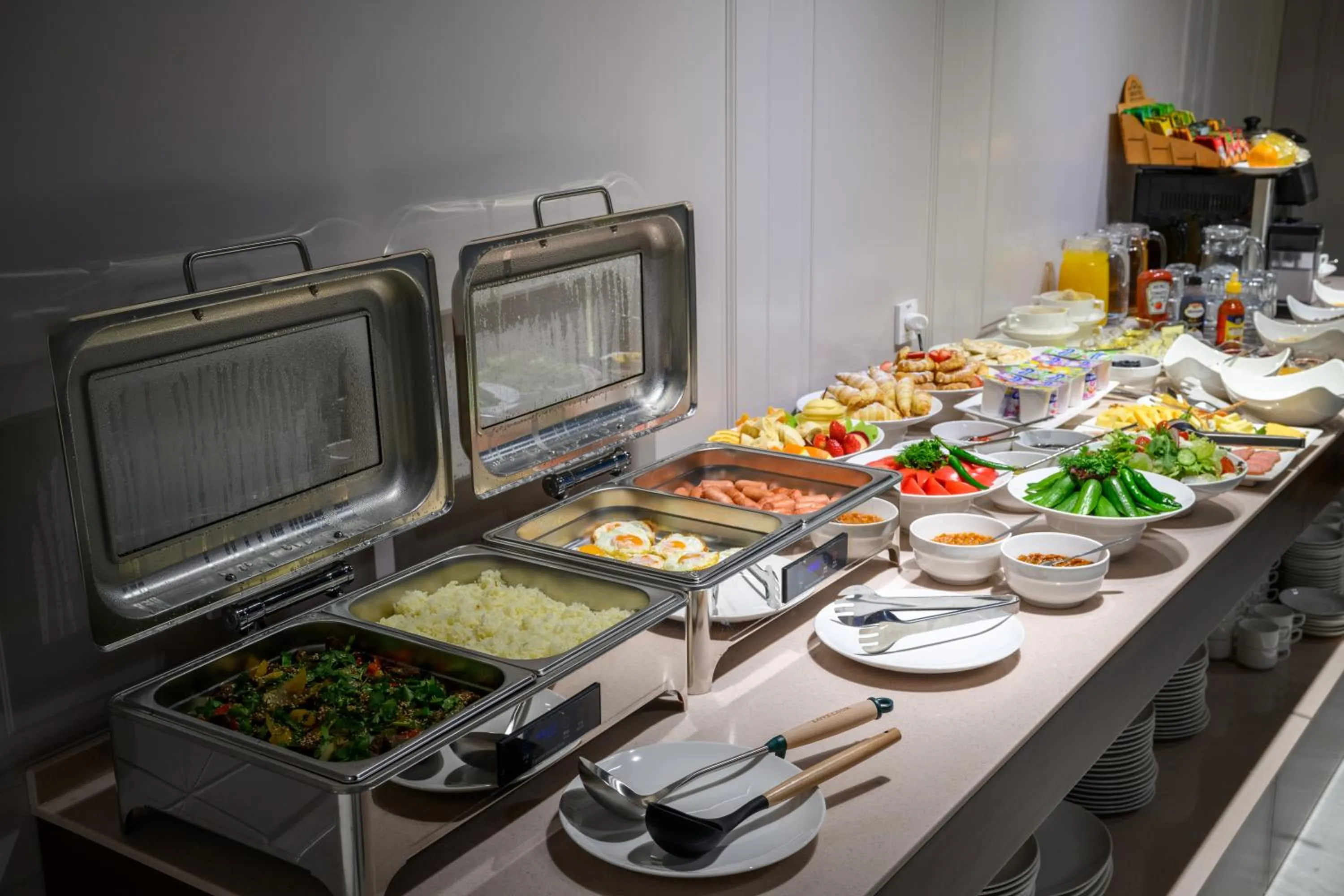 Breakfast in Consti Hotel Tashkent