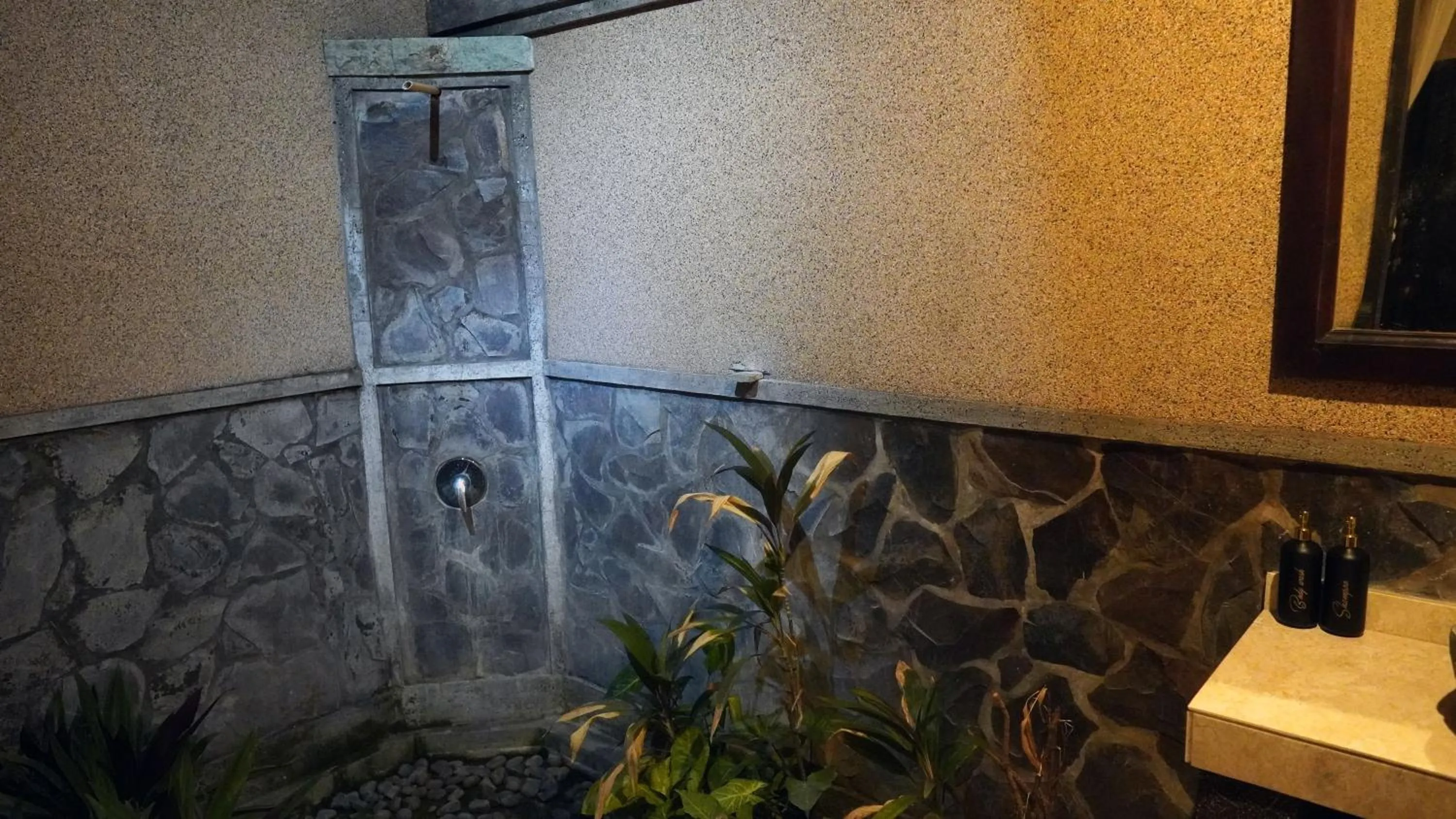 Shower in Oma In Pemuteran Bali
