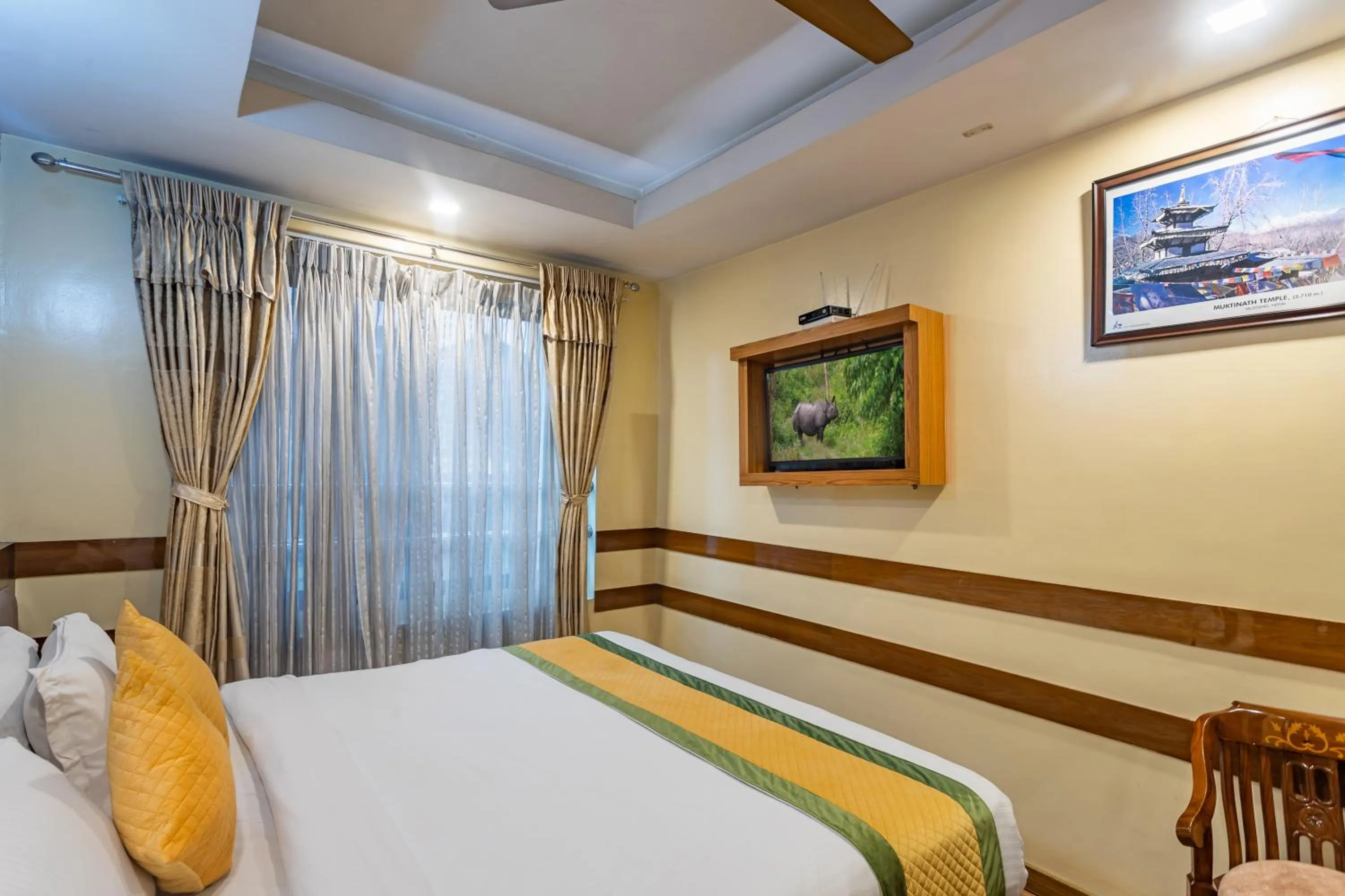 Bed in Yellow Pagoda Hotel