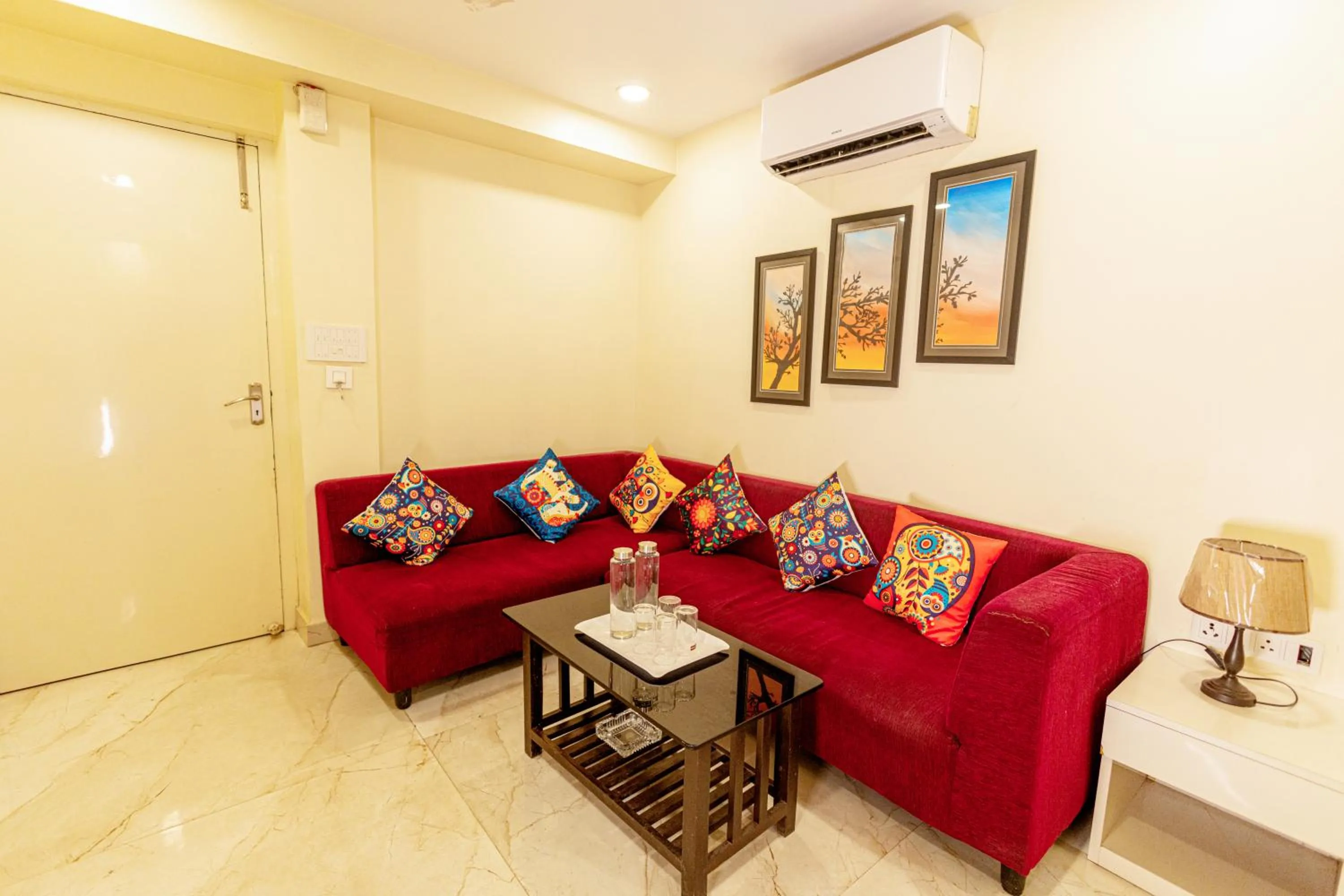 Seating area in Hotel Seagull