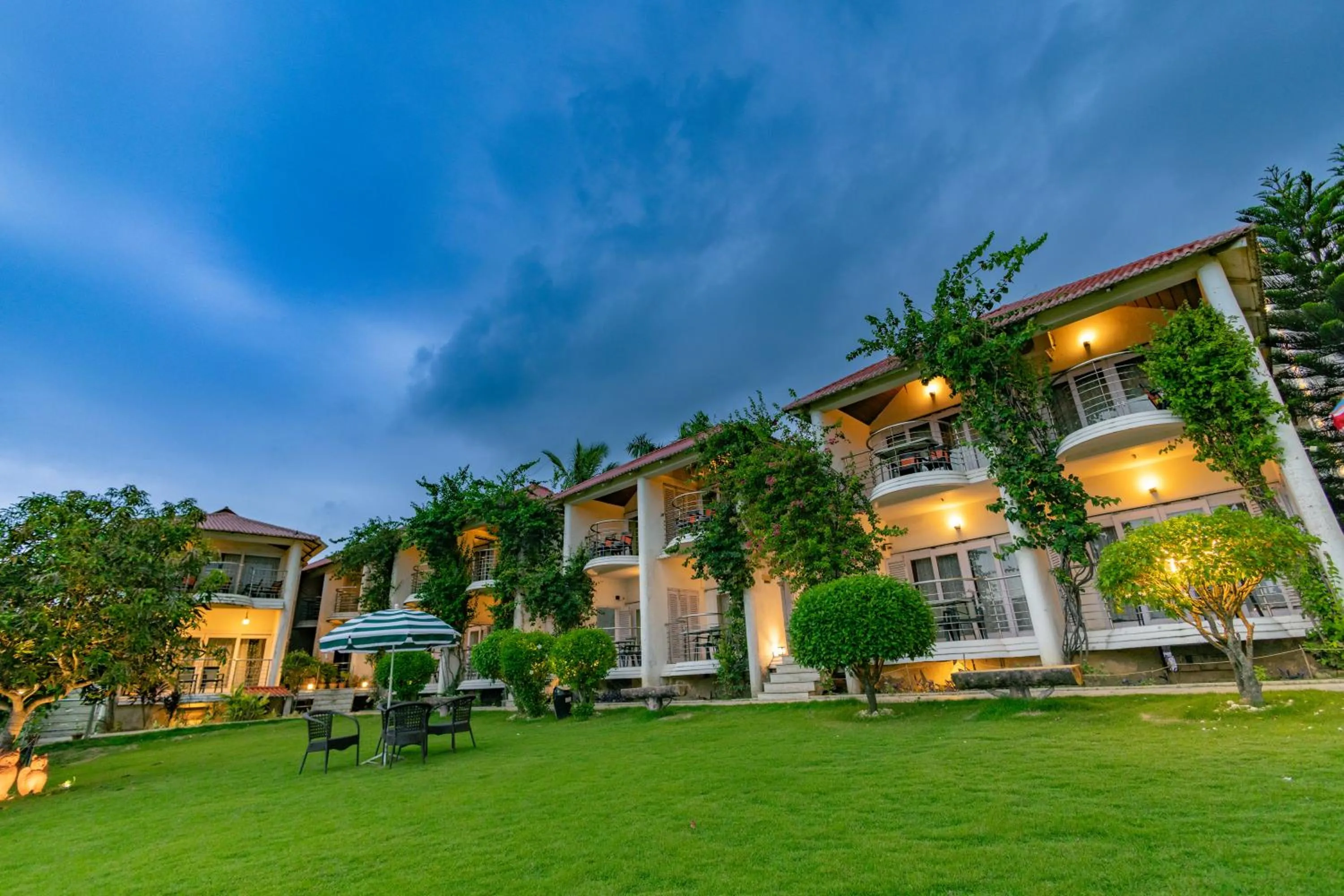 Property building in Hotel Seagull