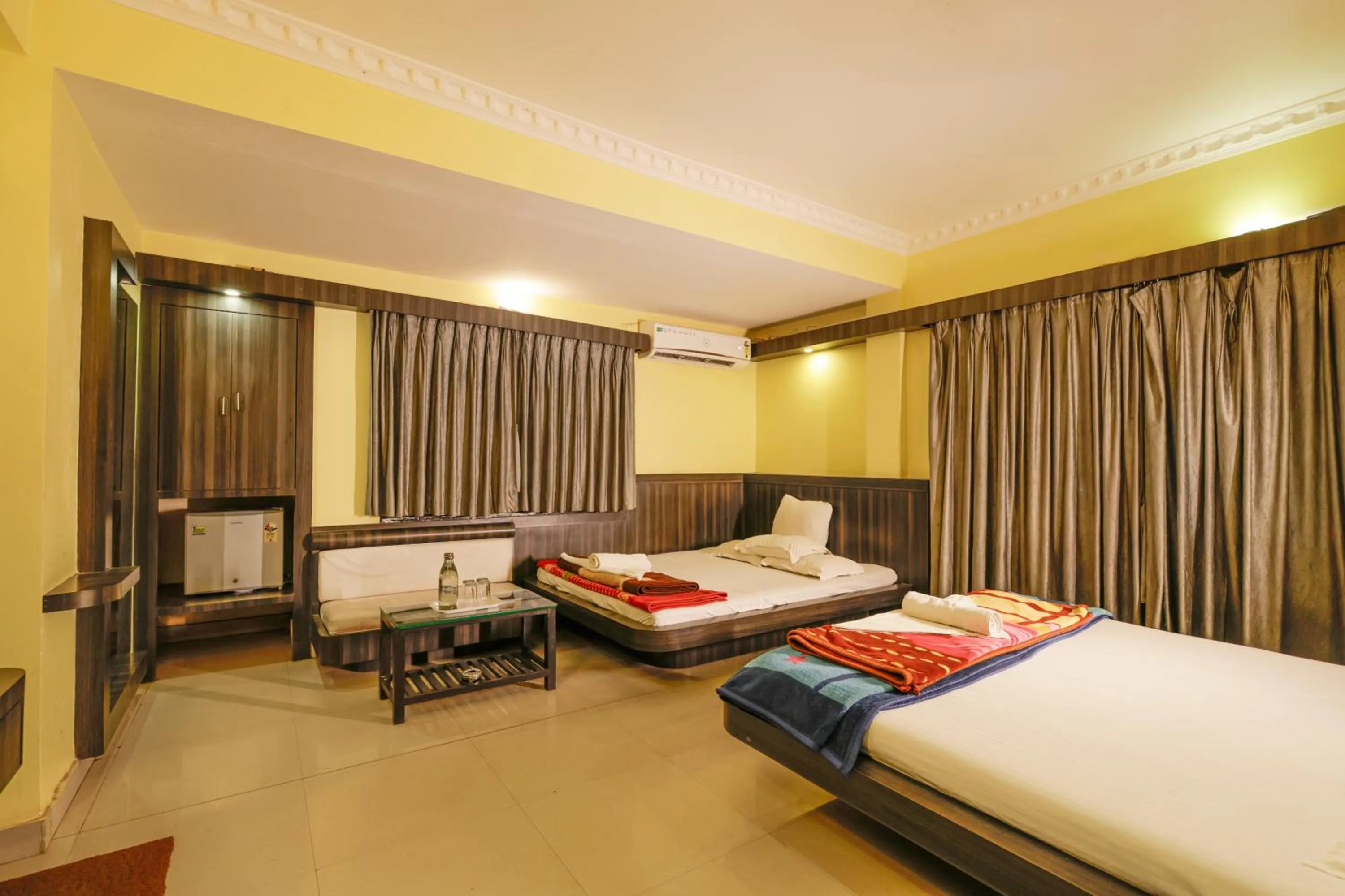 Bedroom, Bed in Hotel Seagull