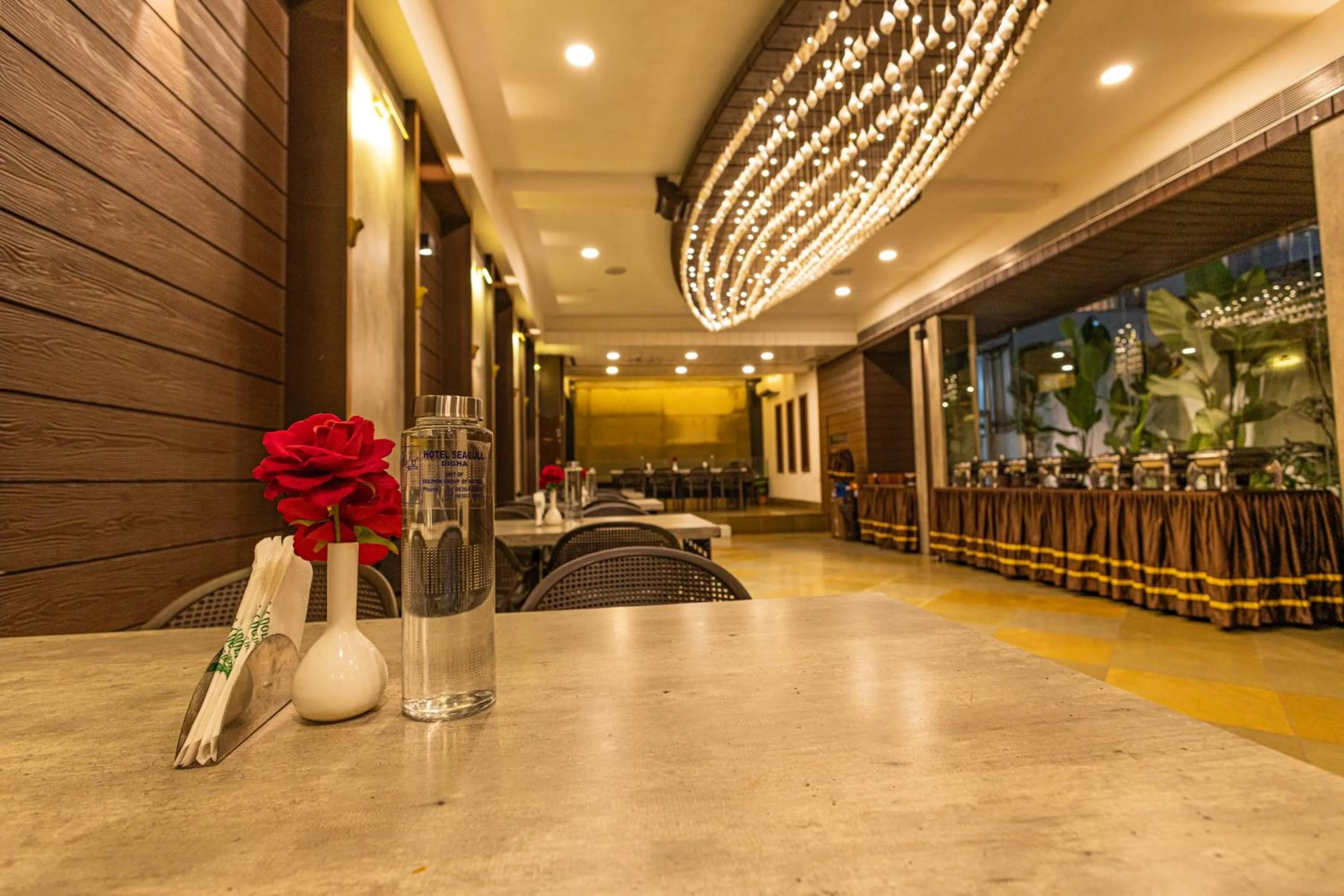 Restaurant/places to eat in Hotel Seagull