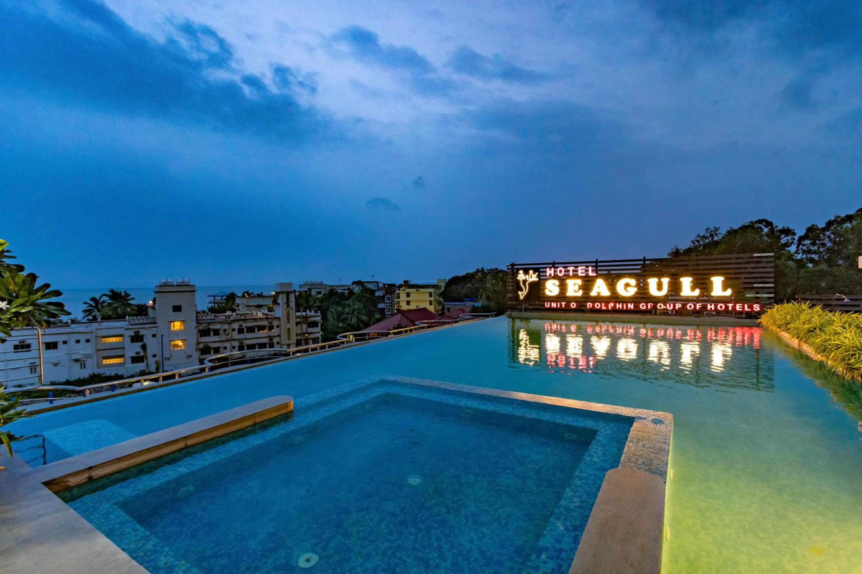 Swimming pool in Hotel Seagull