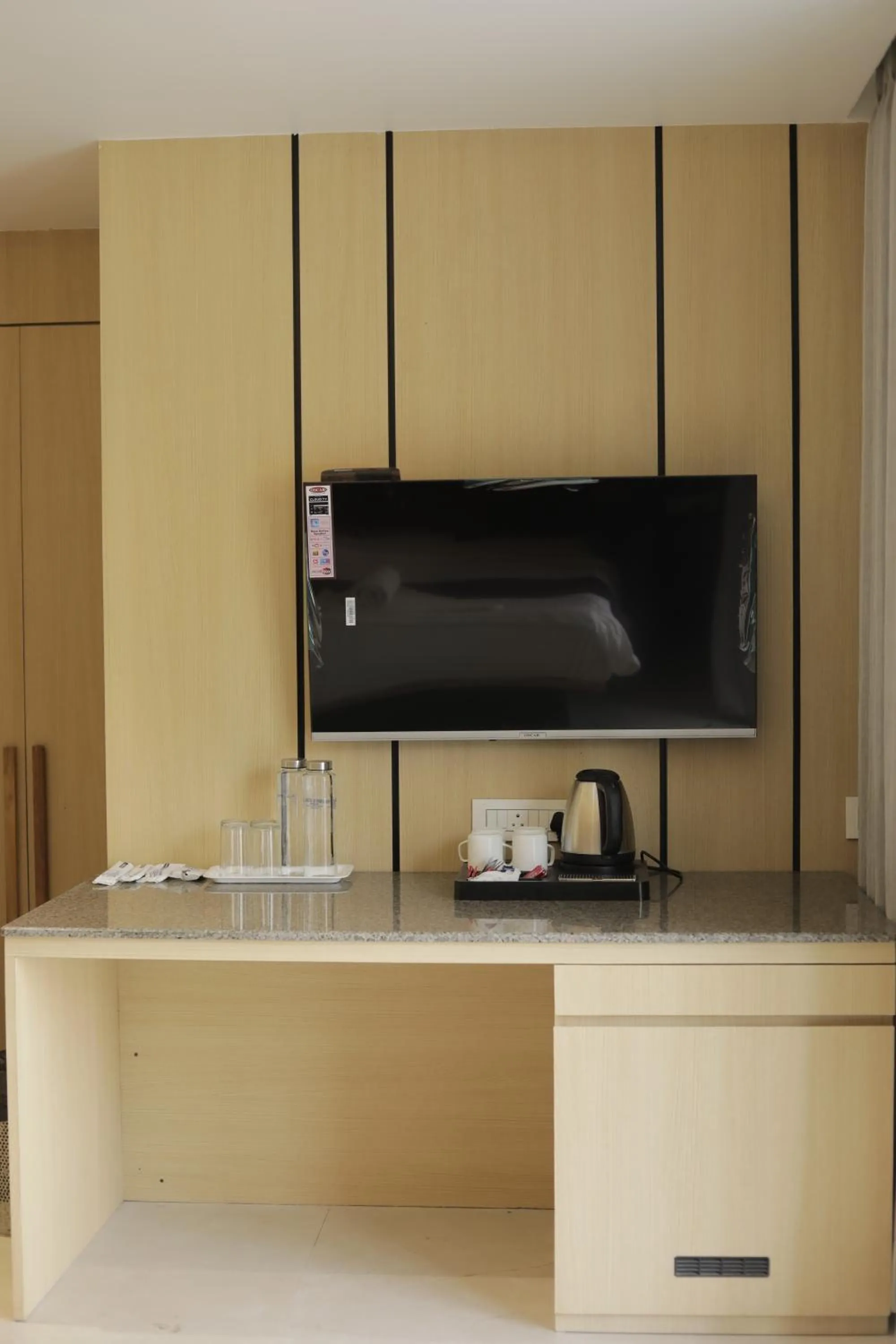 TV and multimedia in Hotel Seagull