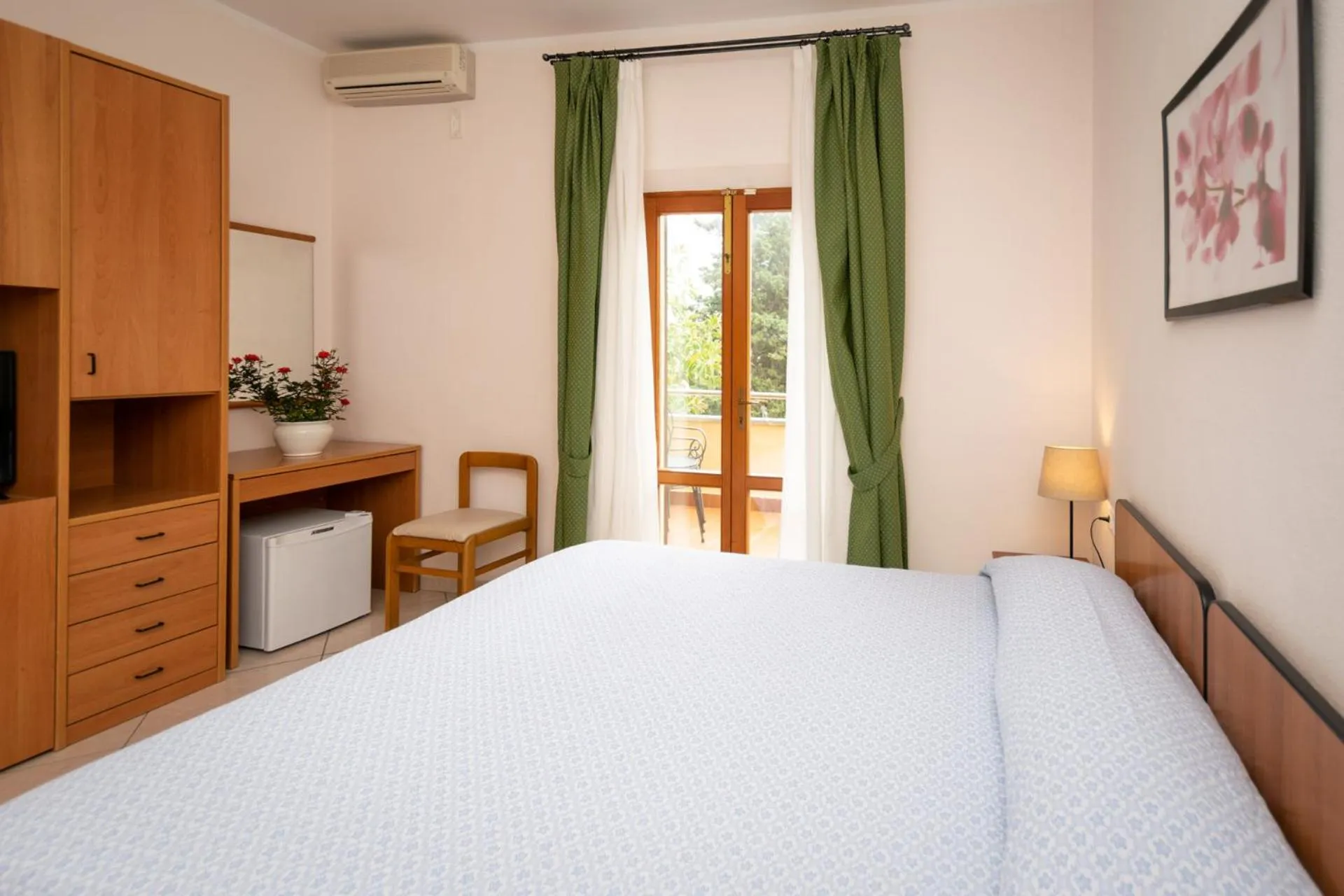 Bedroom, Bed in Hotel Anna