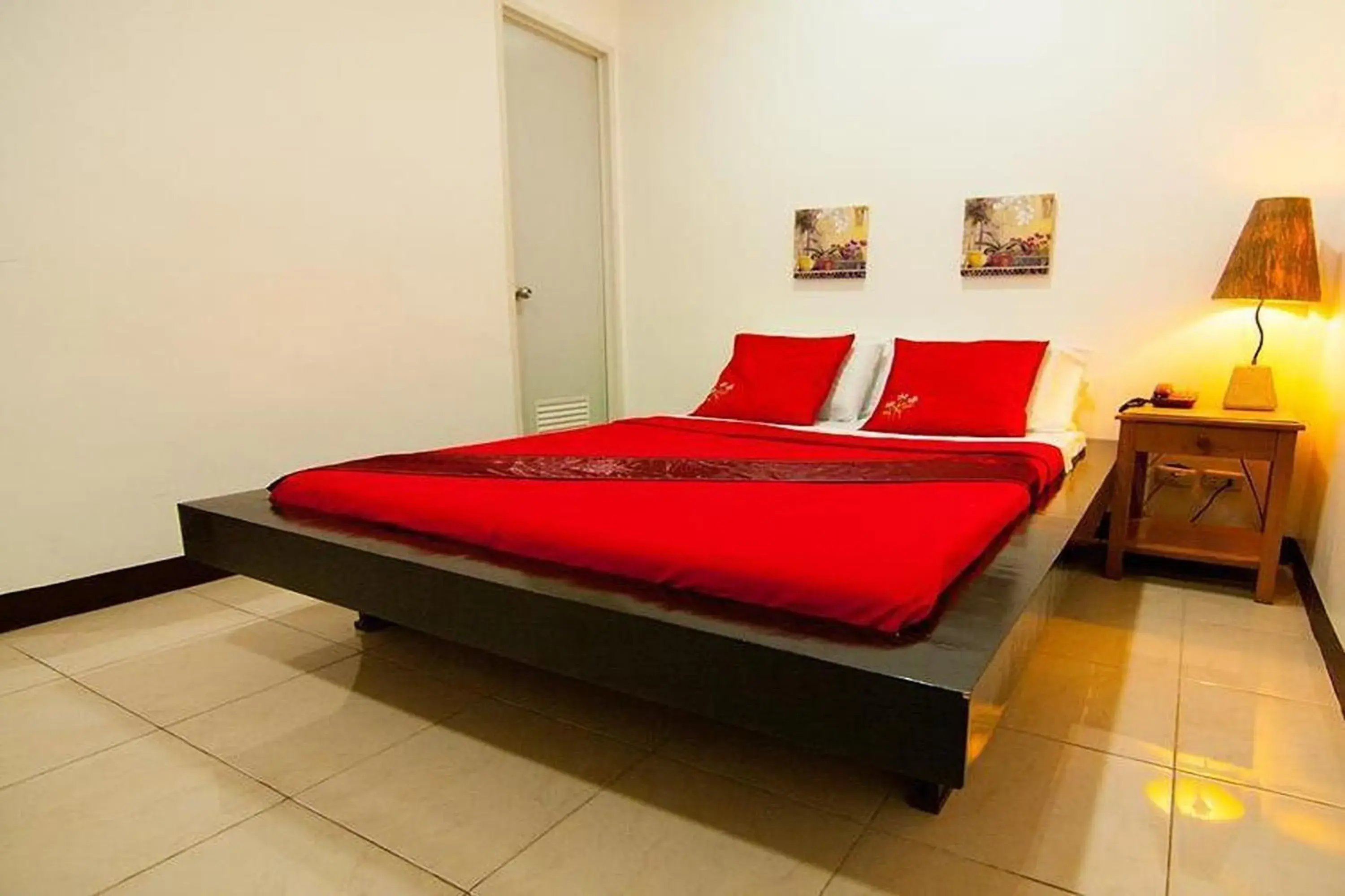 Standard Queen Room in St Nicolas Inn CDO City Center Standard Queen Room in St Nicolas Inn CDO City Center