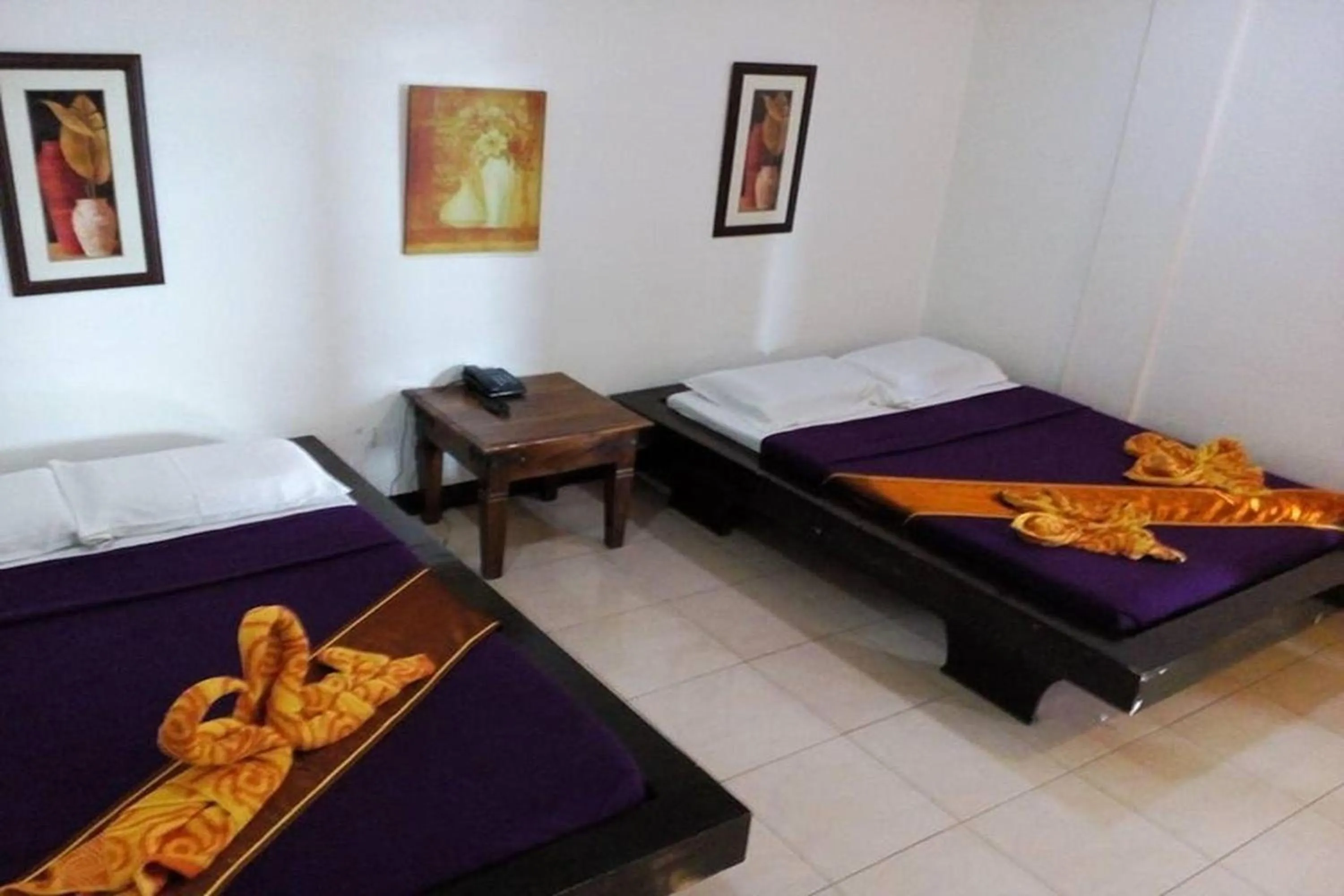 Bed in St Nicolas Inn CDO City Center