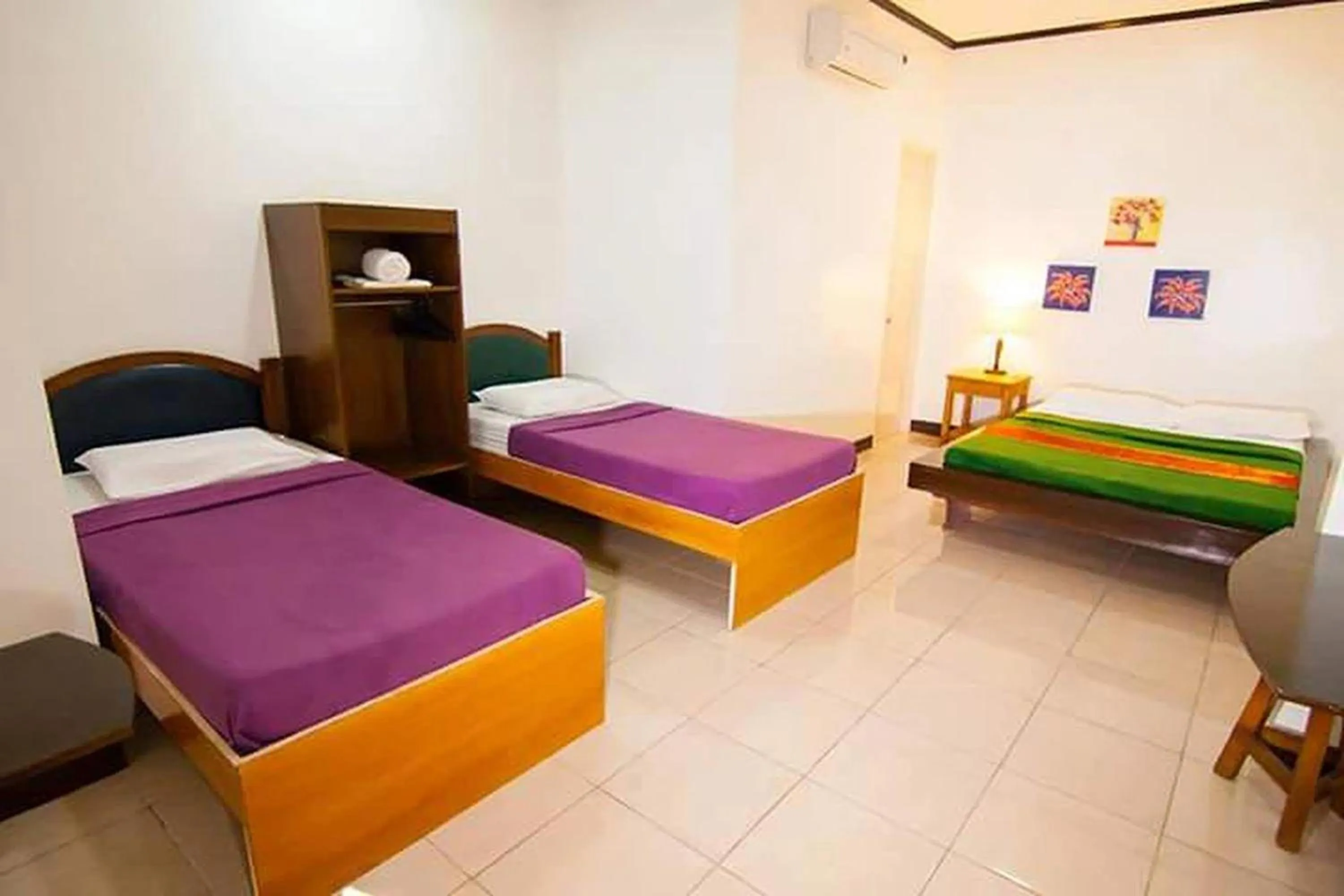 Bed in St Nicolas Inn CDO City Center