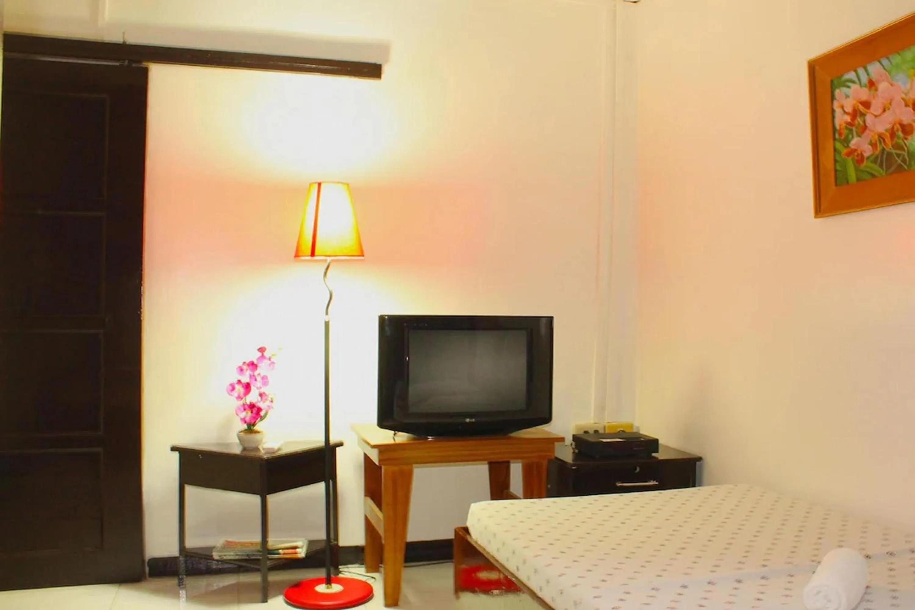 Bed in St Nicolas Inn CDO City Center