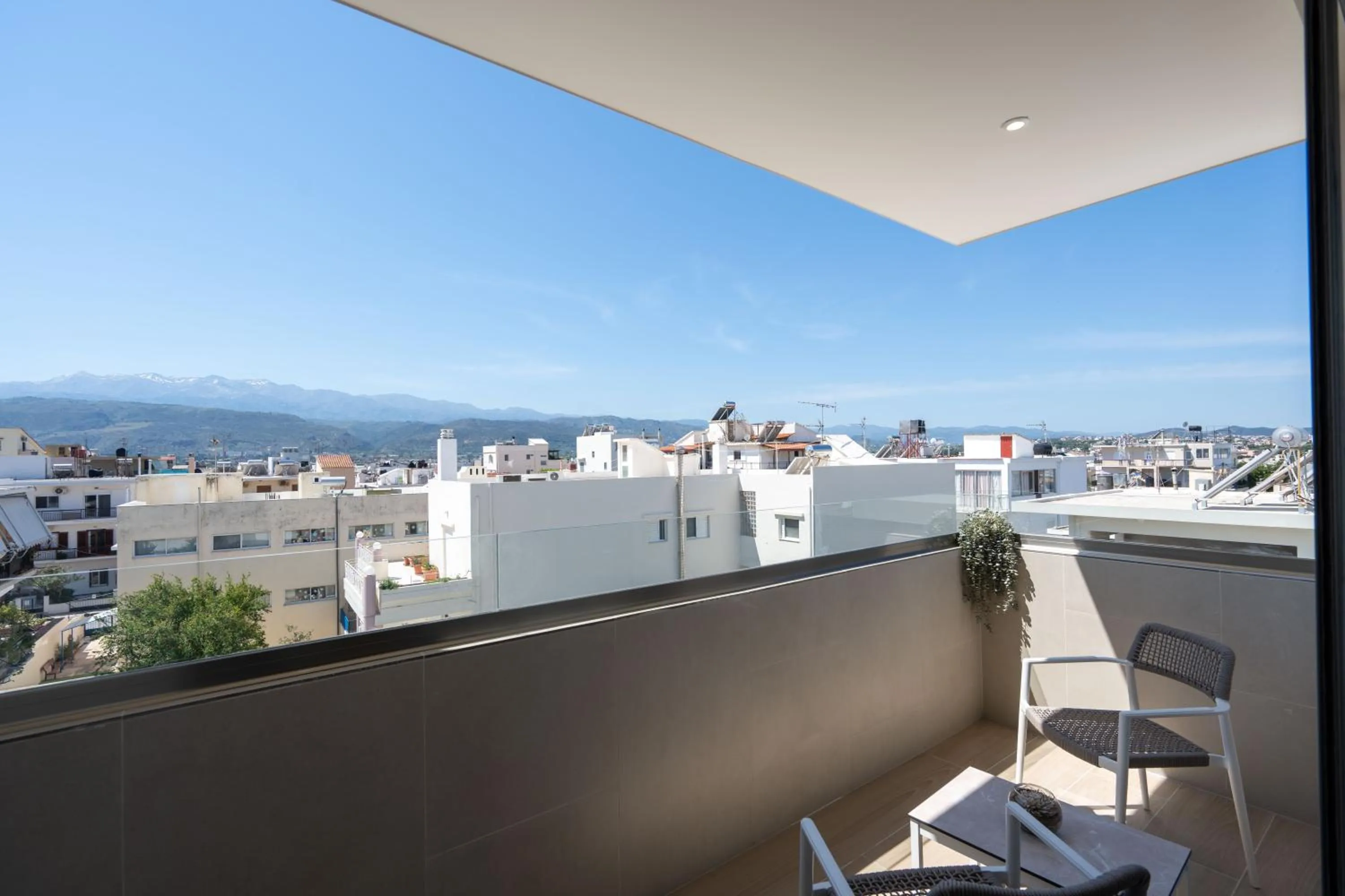 Day in Selected Suites