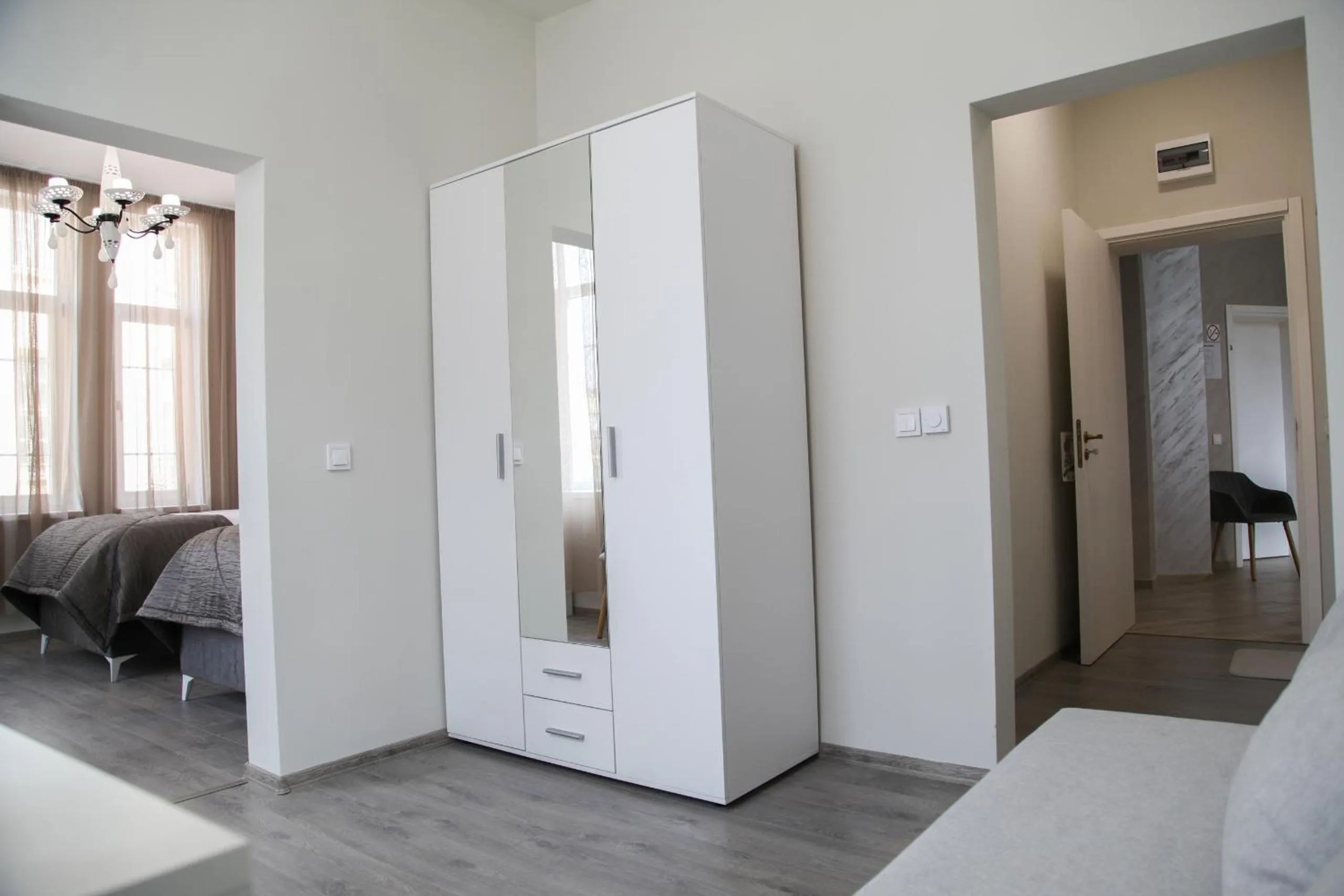 Photo of the whole room, Bed in Corner House