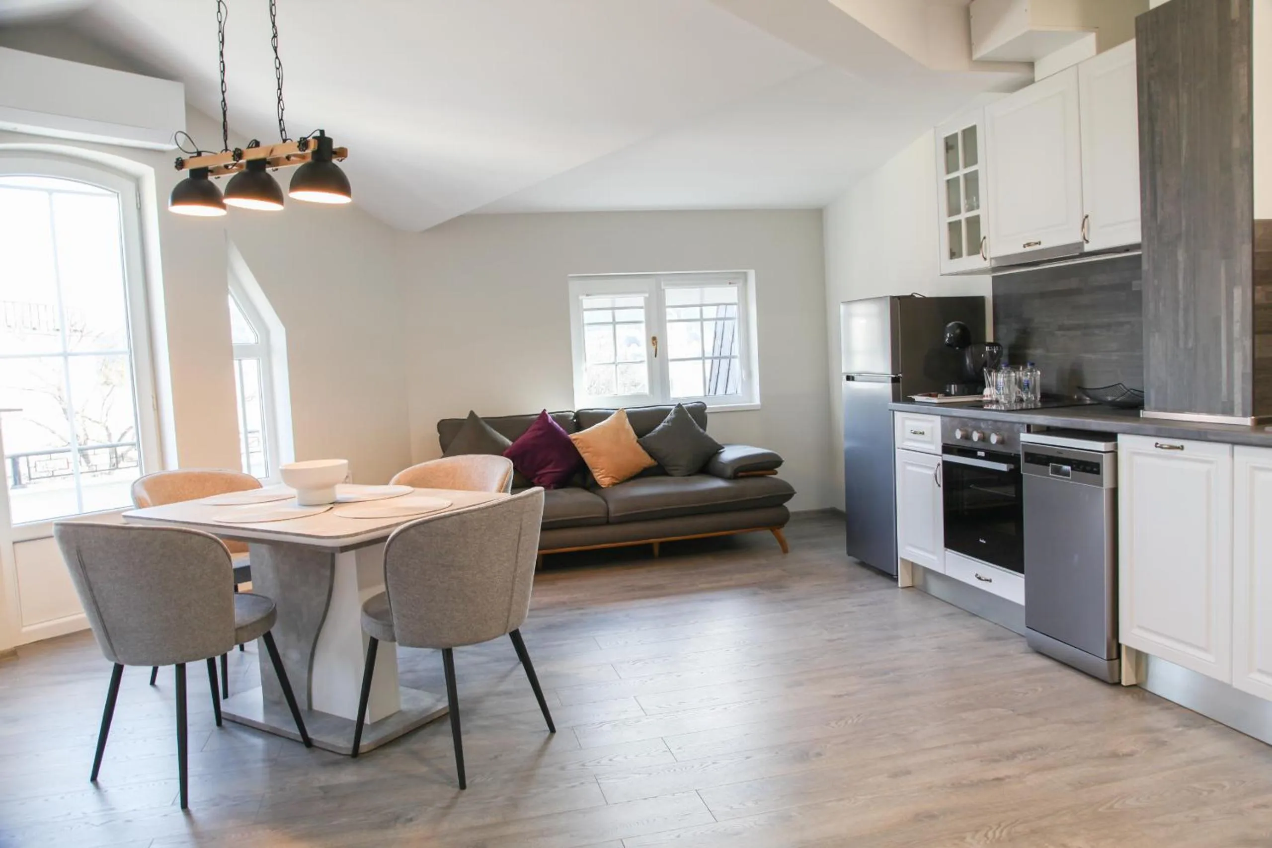 Kitchen or kitchenette in Corner House