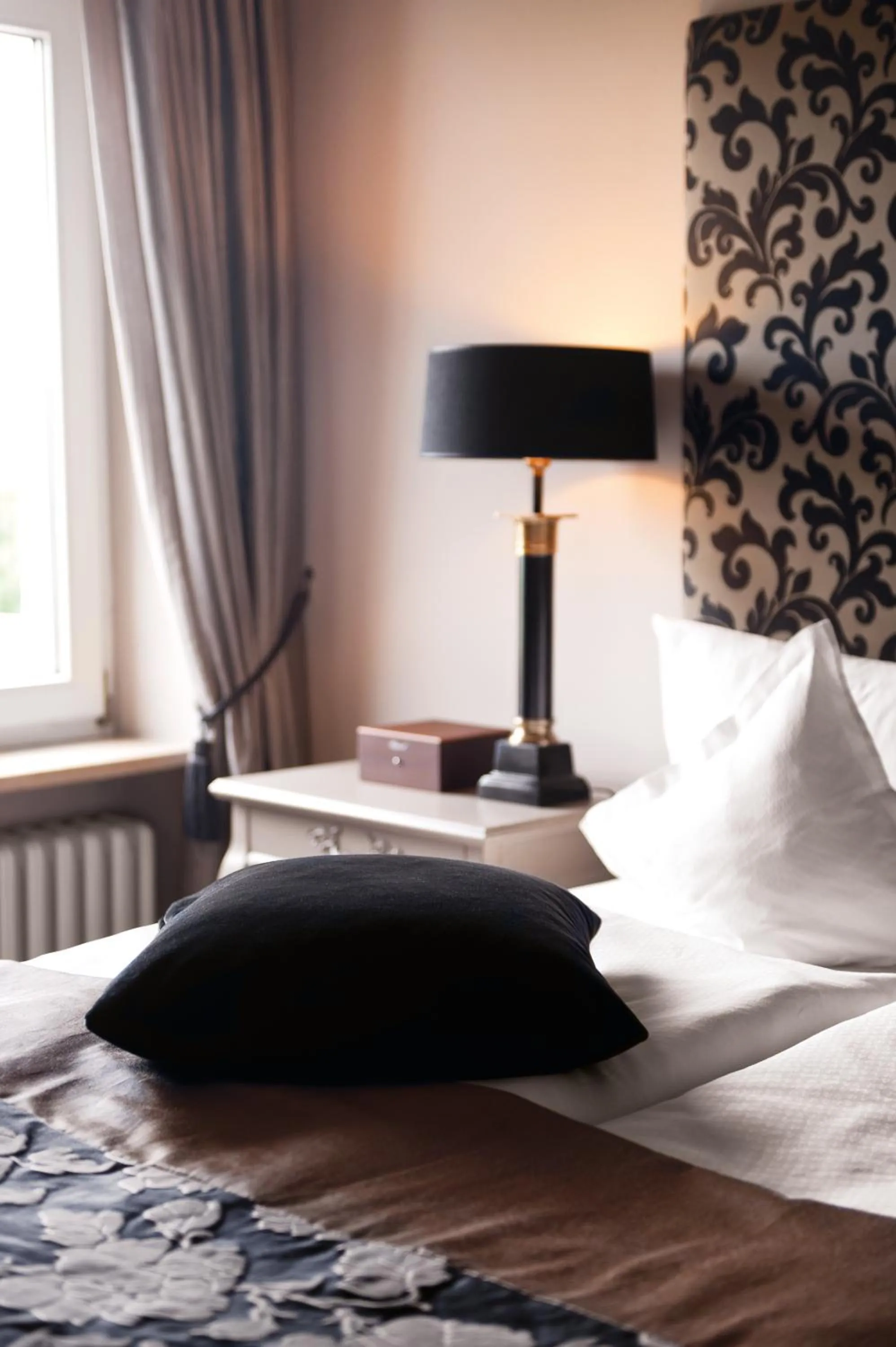 Decorative detail, Bed in Schlosshotel Steinburg