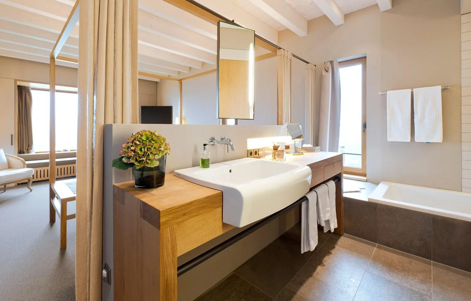 Bathroom, Bed in Schlosshotel Steinburg