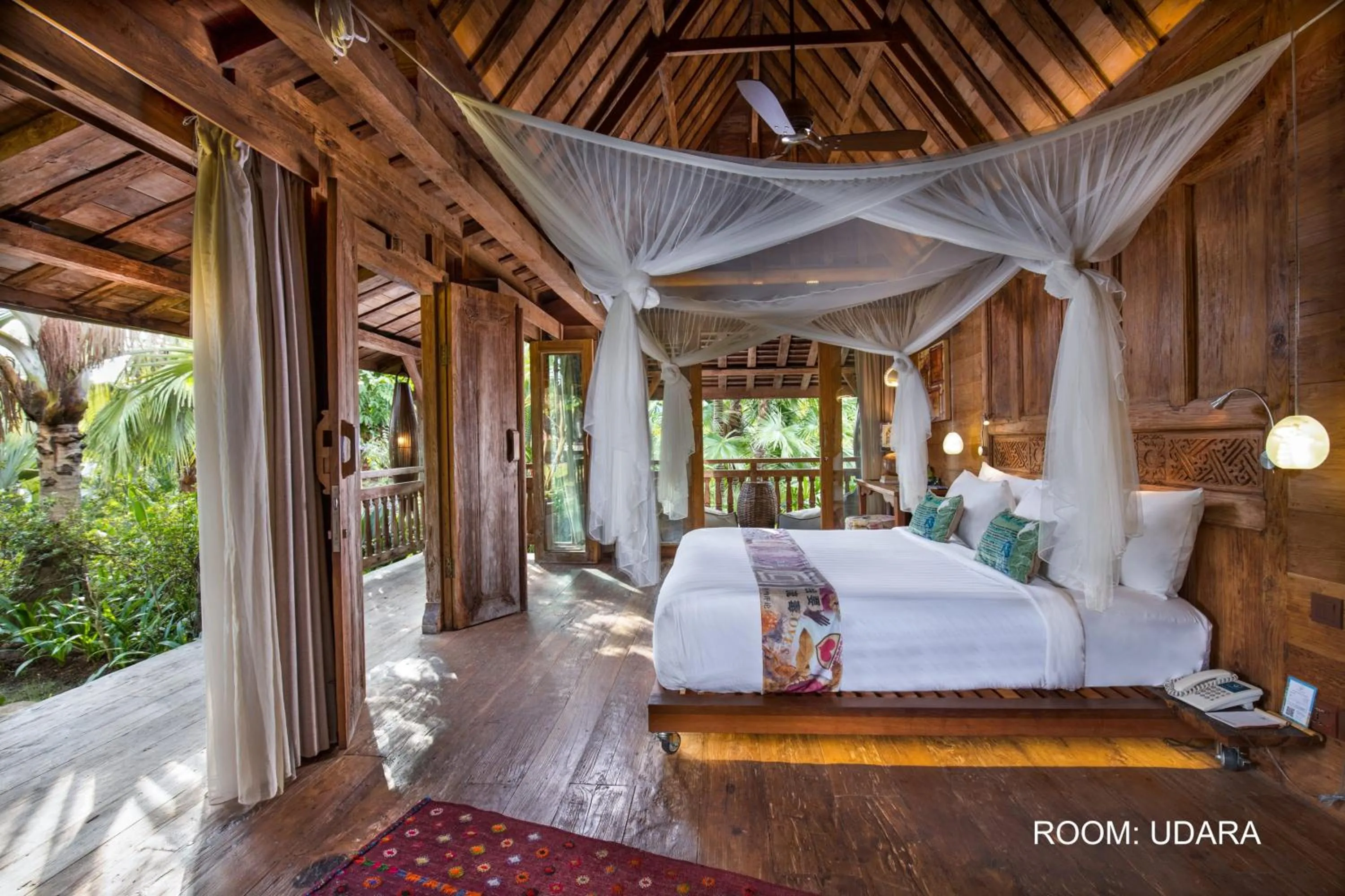 Bathroom, Bed in Blue Karma Dijiwa Ubud
