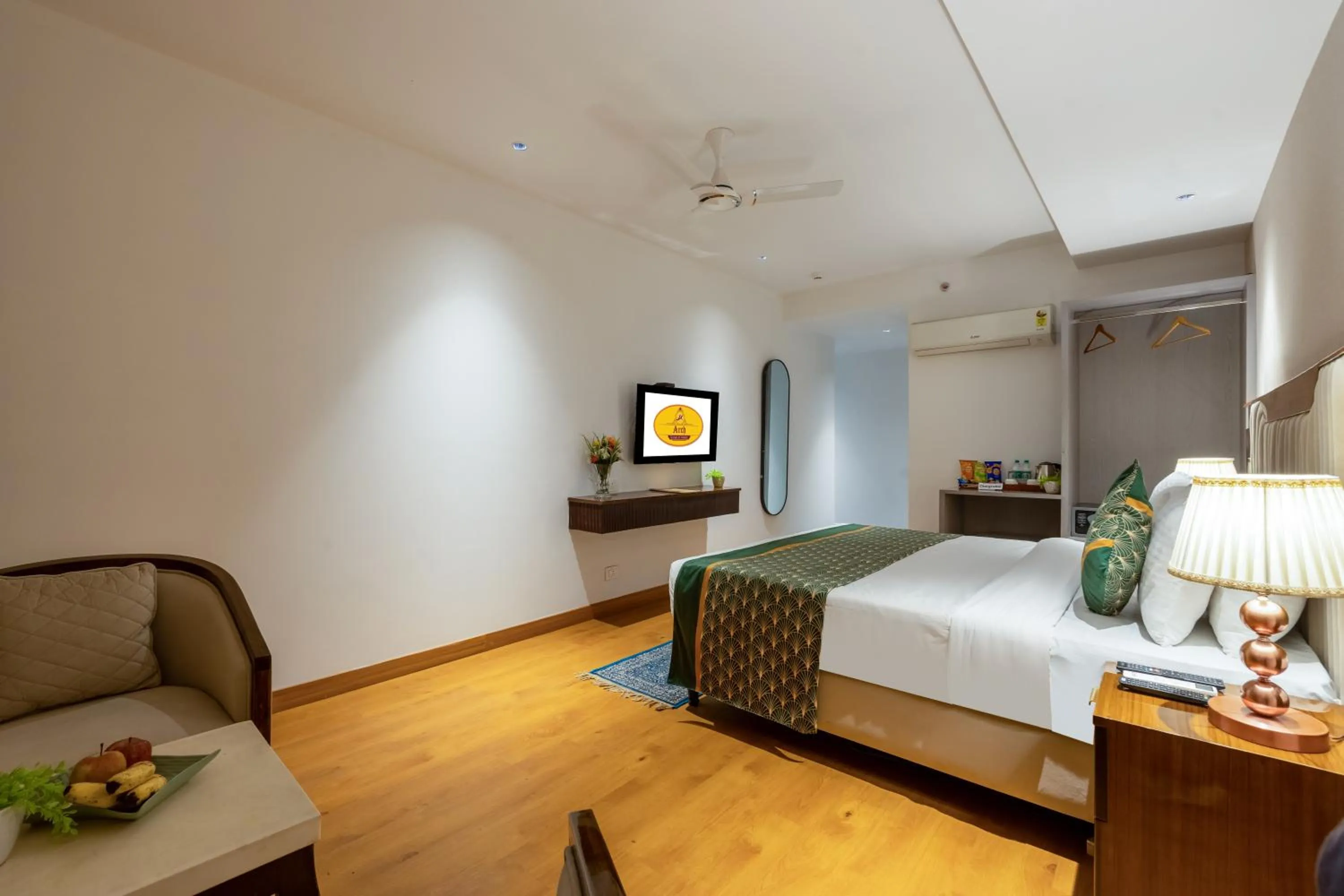 Bed in Arch The Lohias