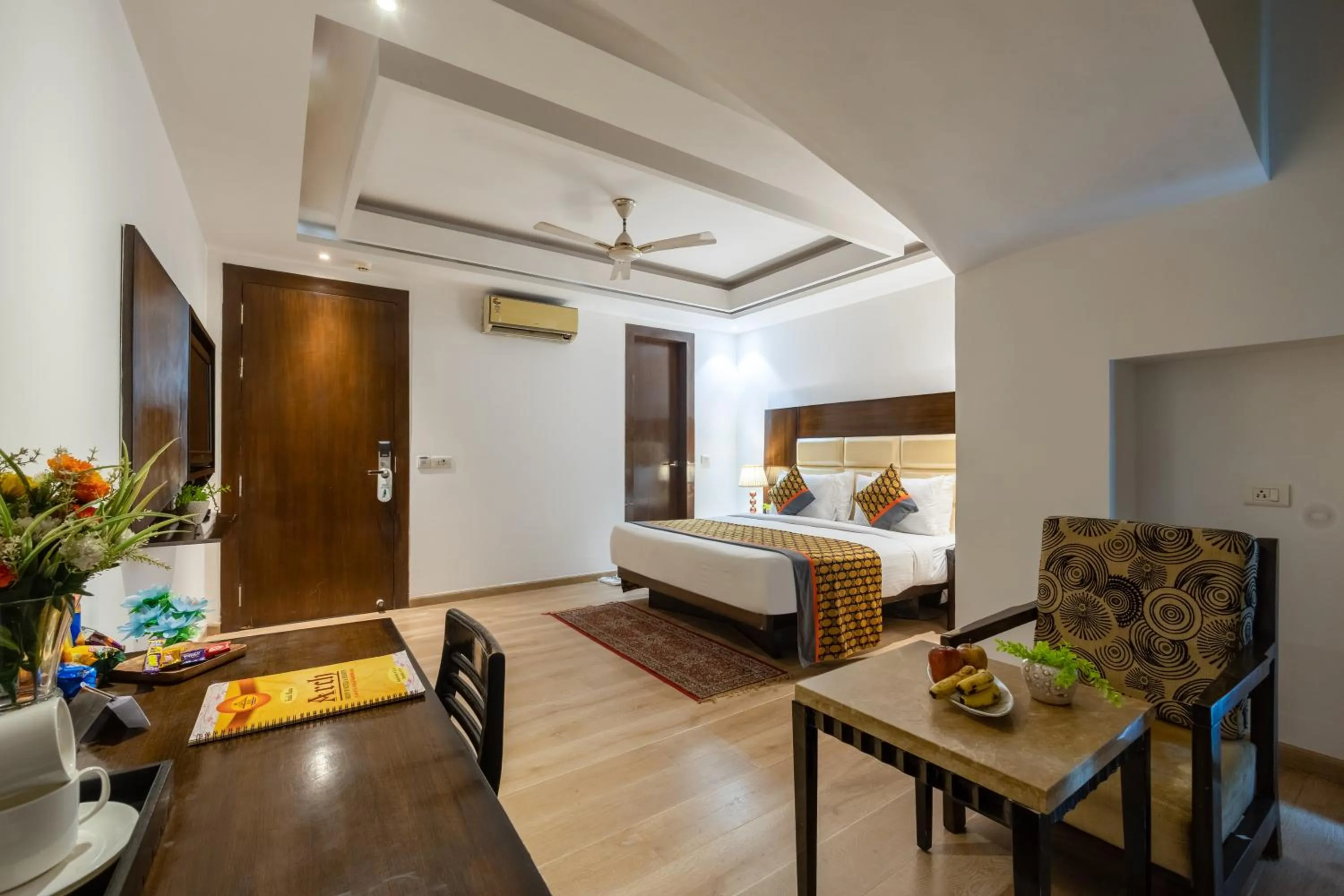 Bed in Arch The Lohias