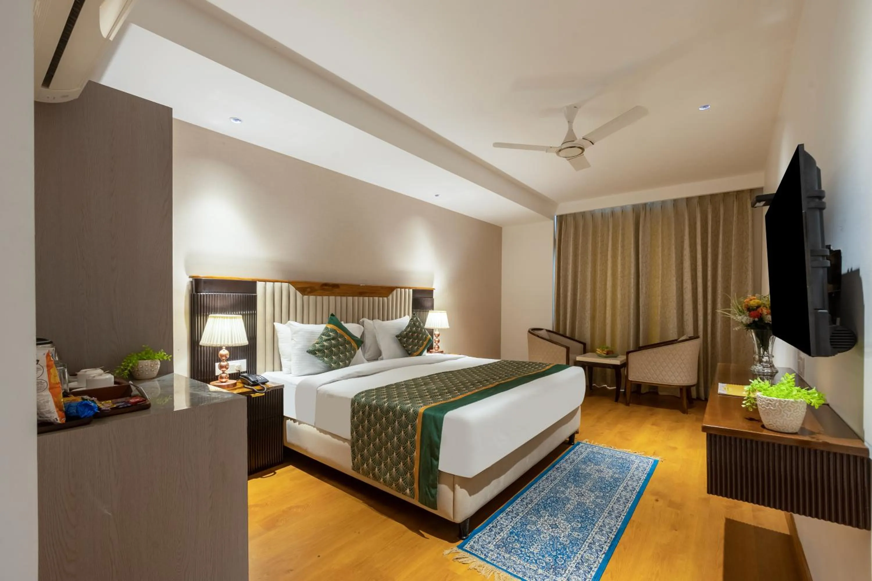 Photo of the whole room, Bed in Arch The Lohias