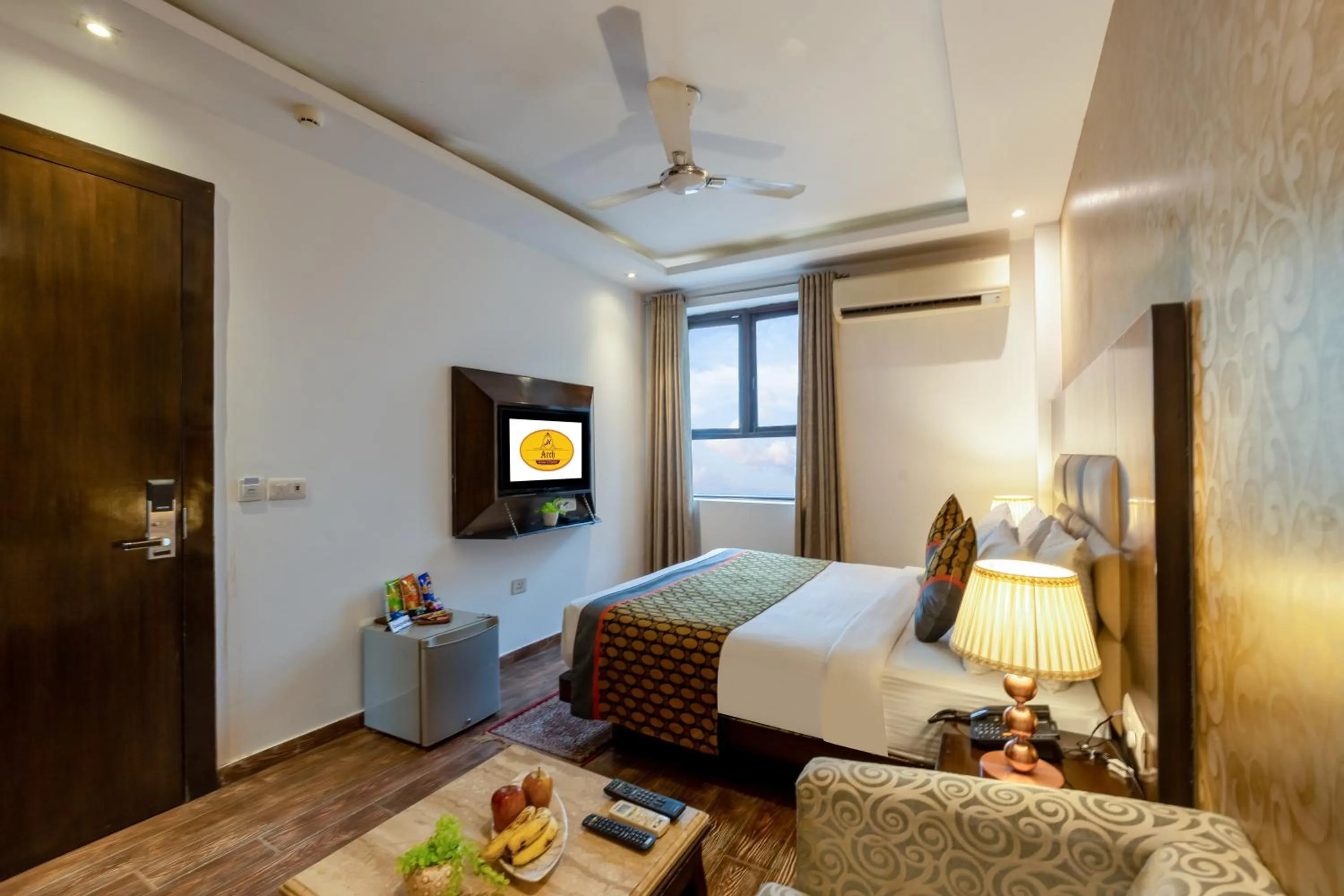 Bed in Arch The Lohias