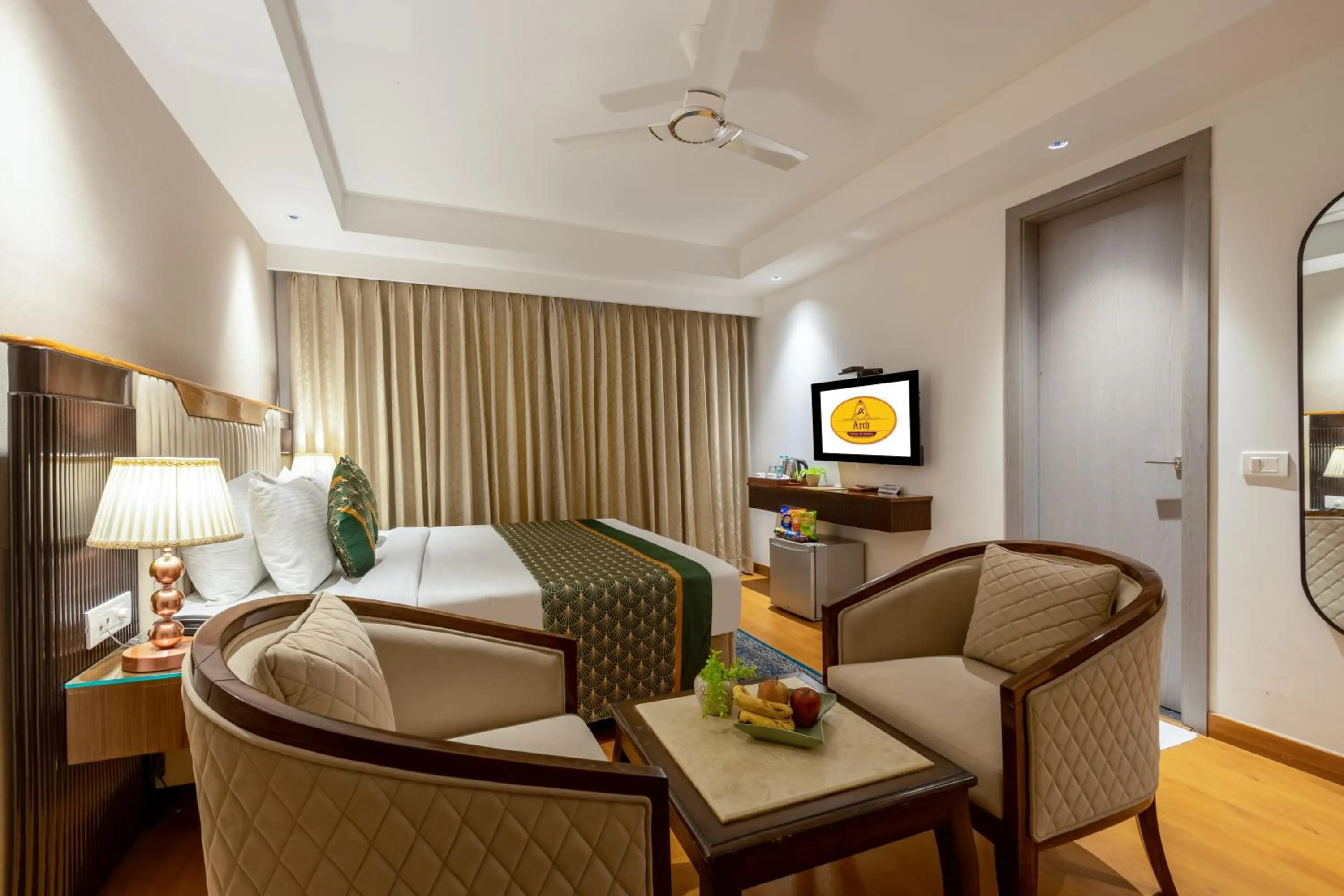 Bed in Arch The Lohias