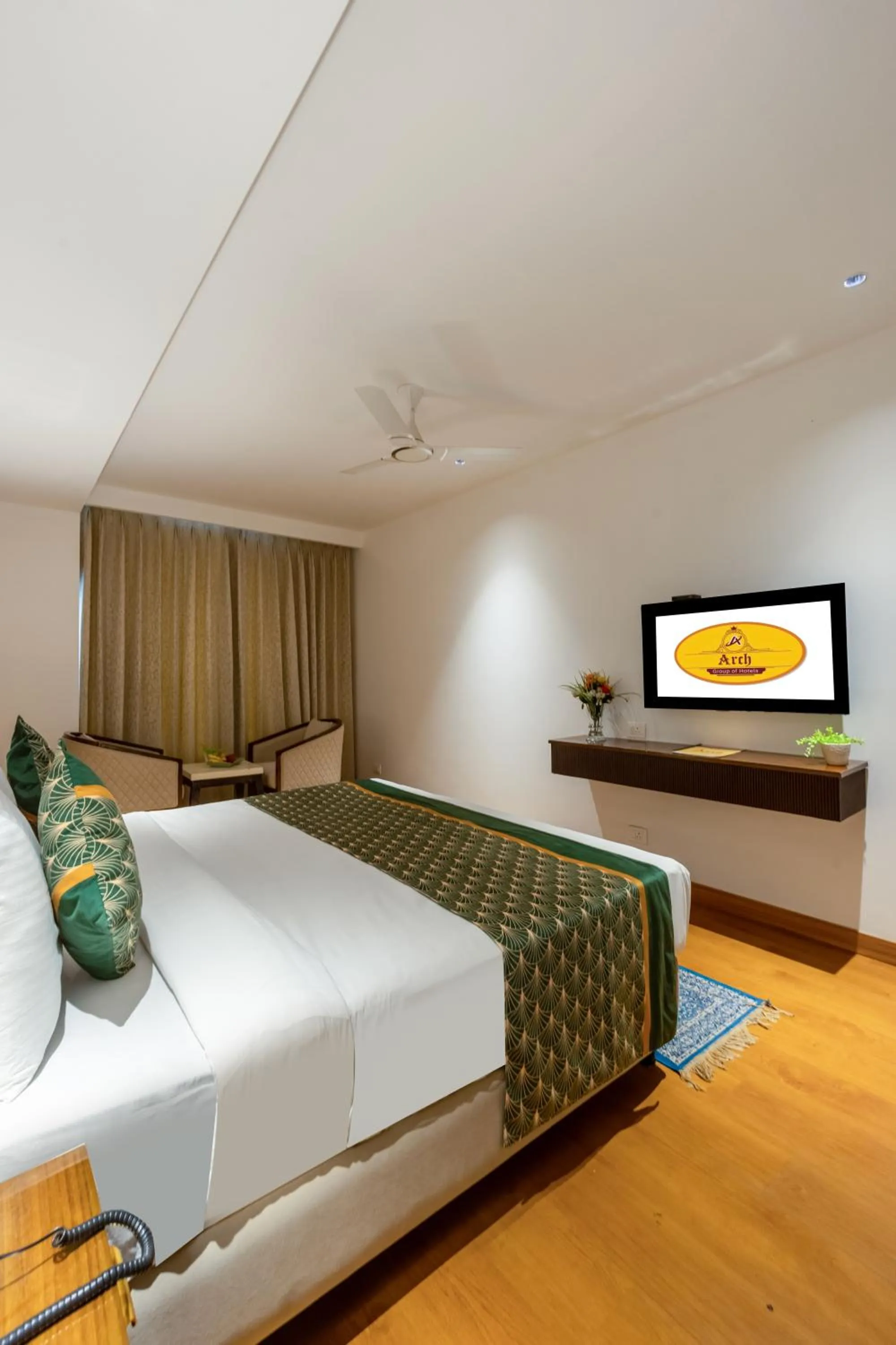 Bed in Arch The Lohias