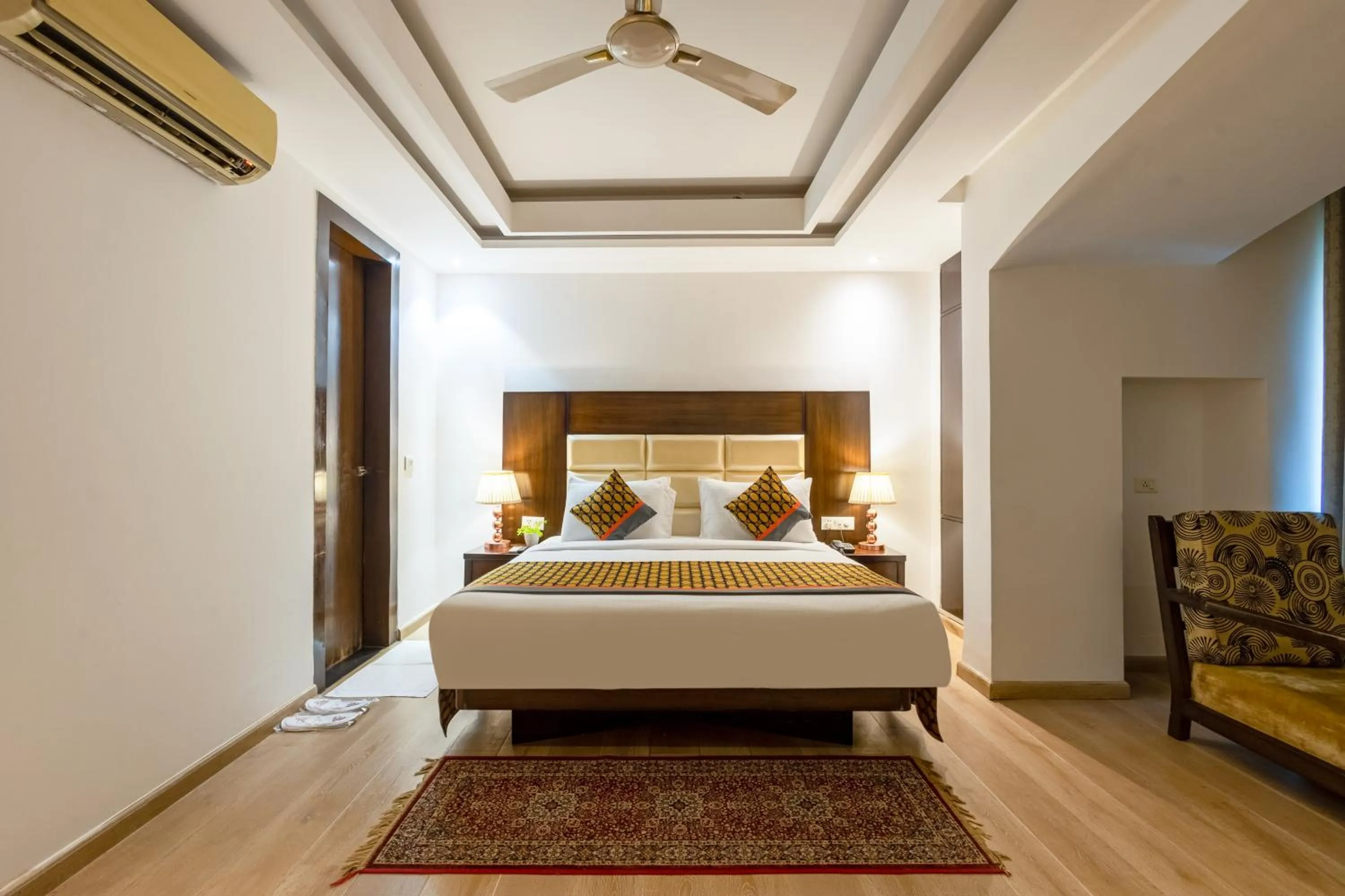 Bed in Arch The Lohias