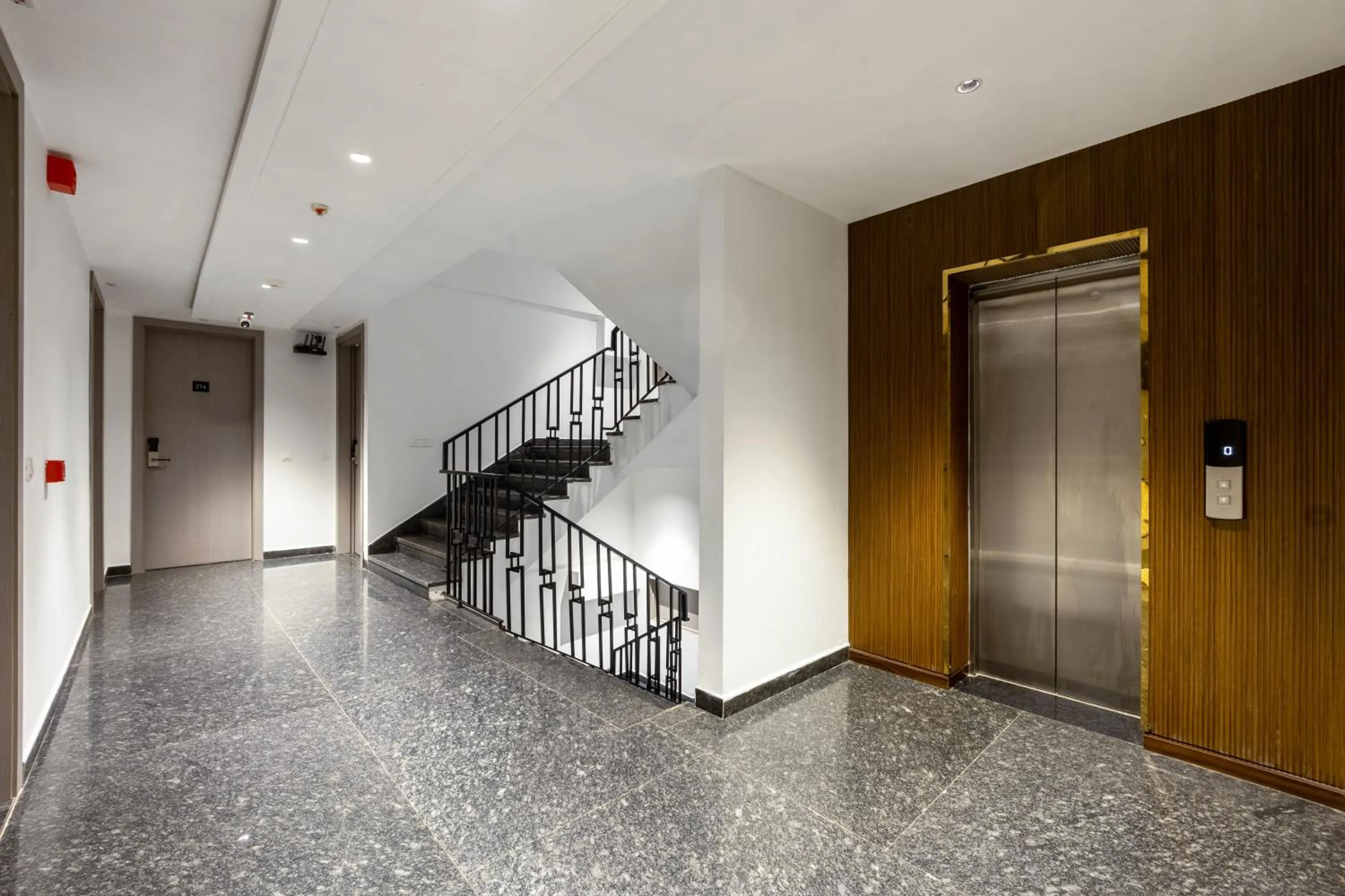 elevator in Arch The Lohias