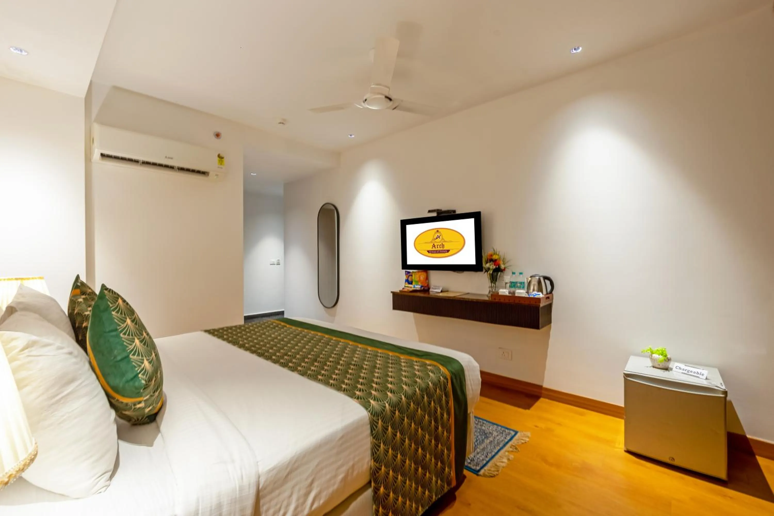 Bed in Arch The Lohias