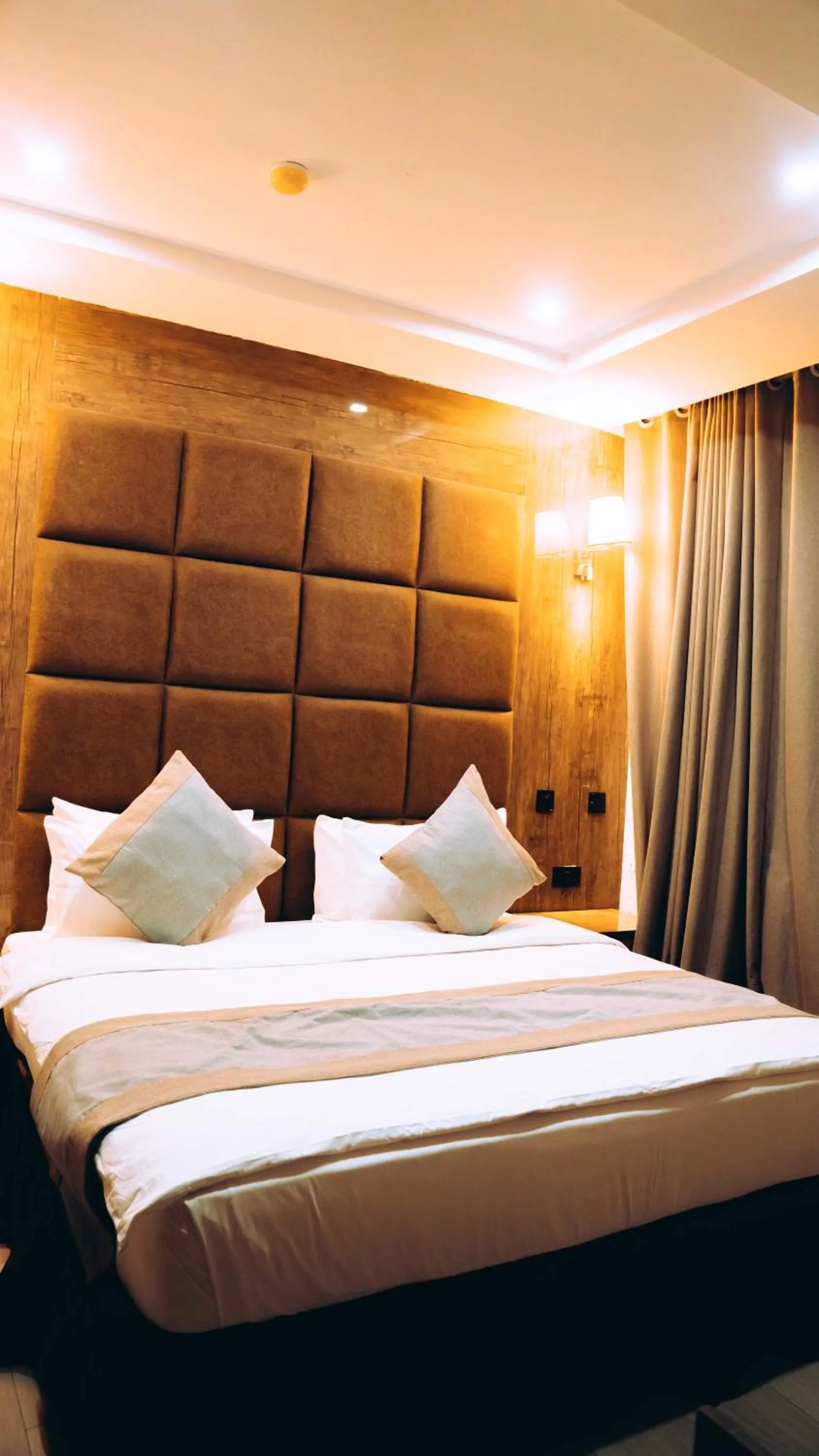 Bed in Mcdons Skye Hotel