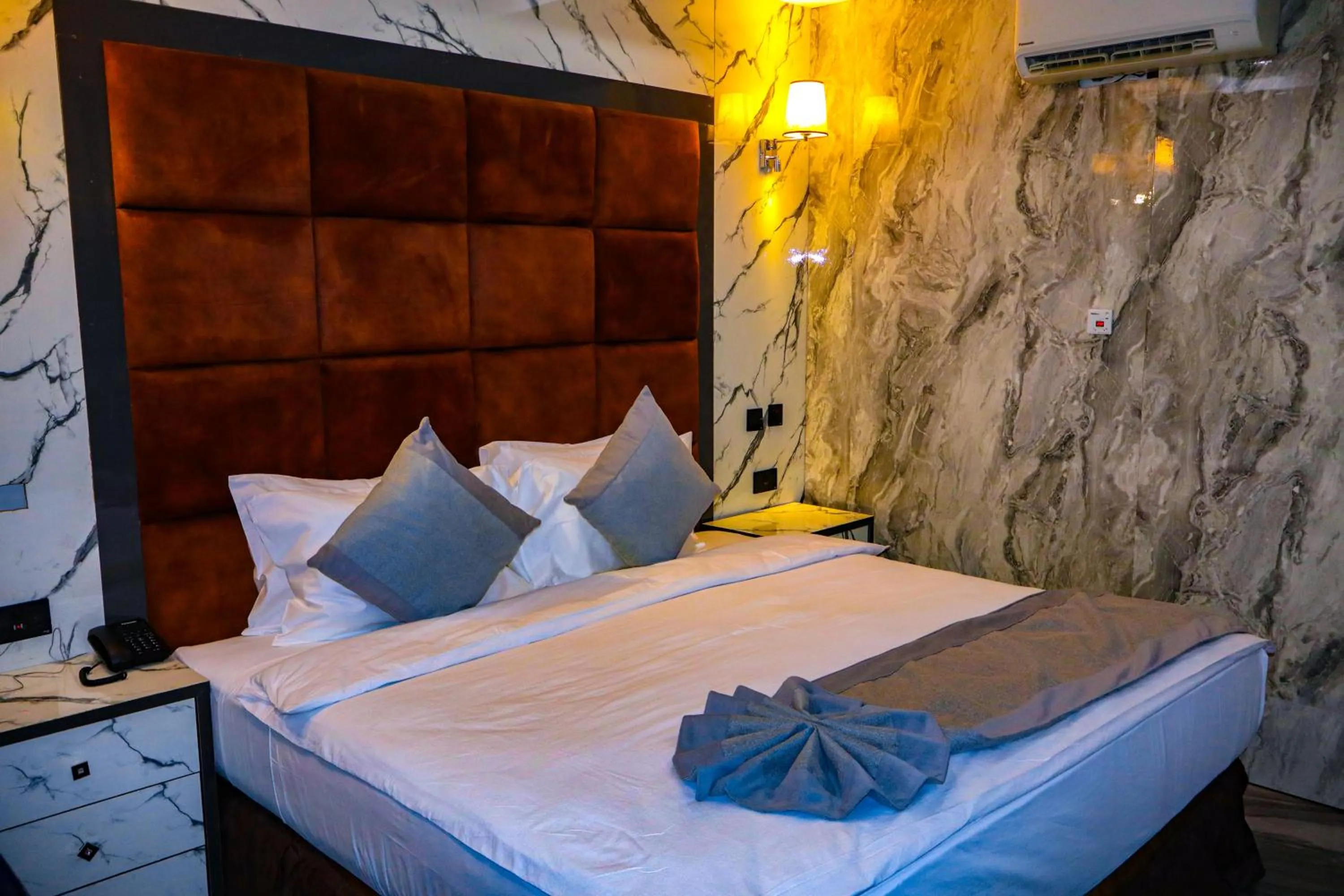 Bed in Mcdons Skye Hotel