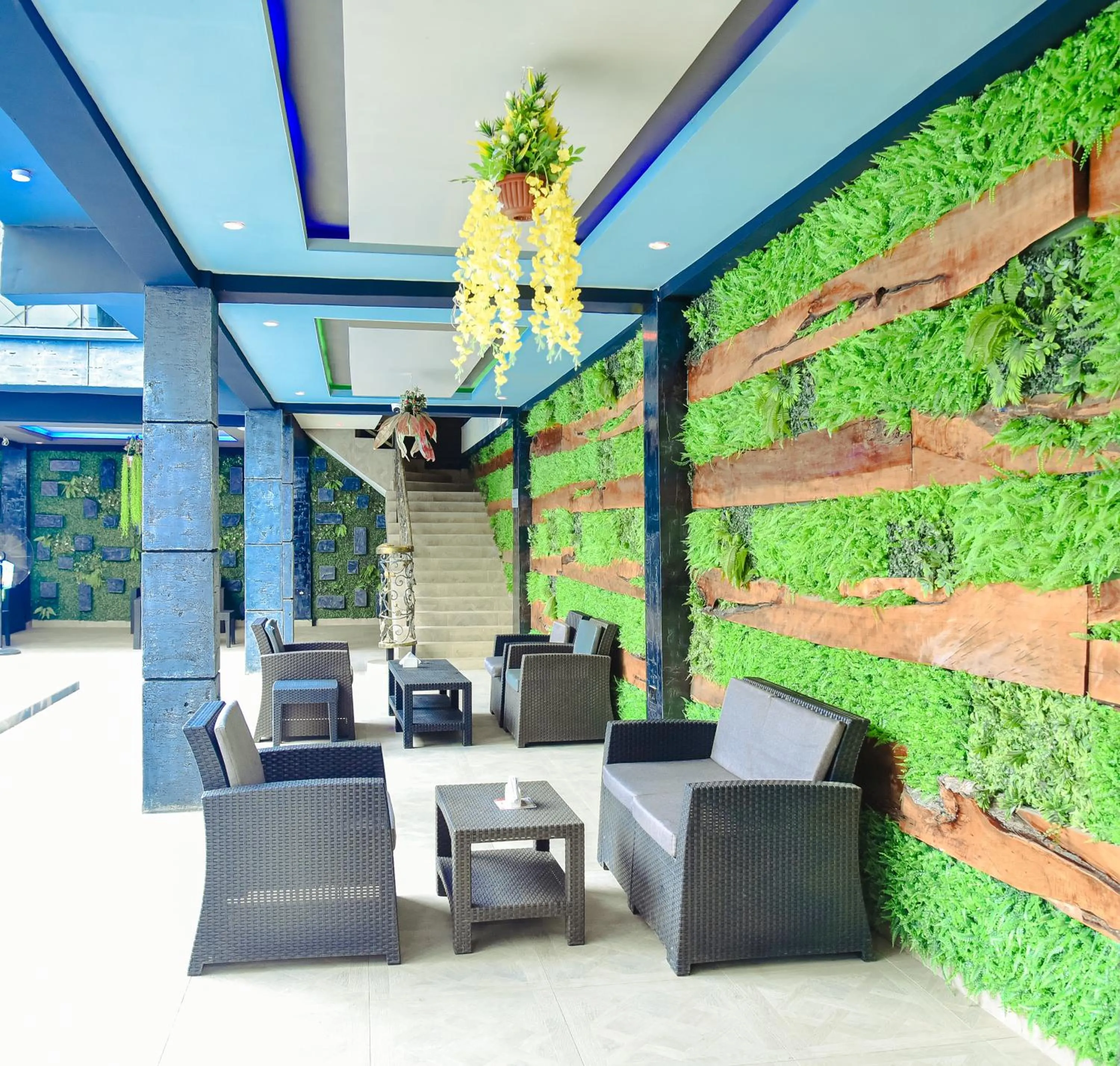 Swimming pool in Mcdons Skye Hotel