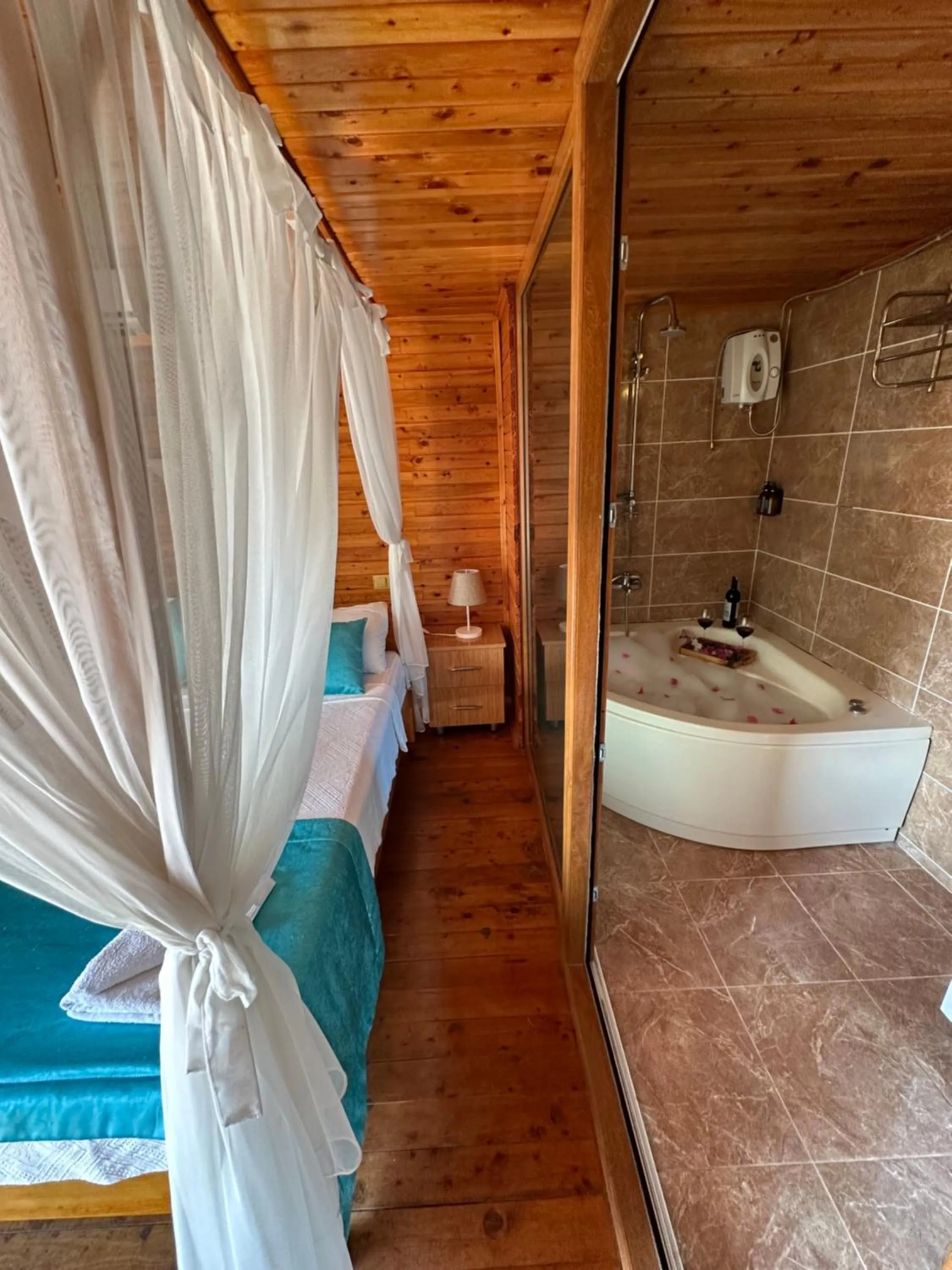 Bed in Kabak Armes Hotel