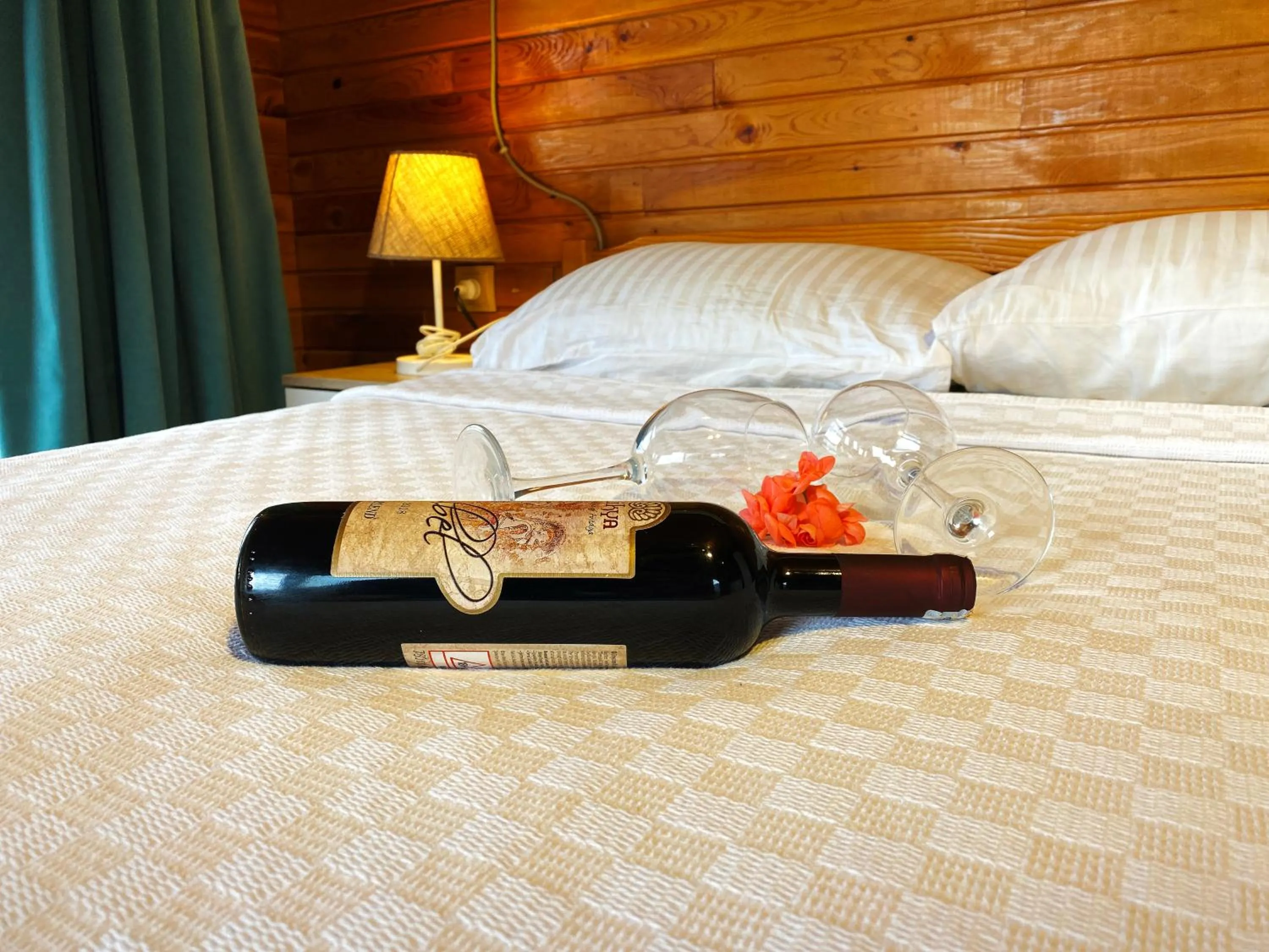 Bed in Kabak Armes Hotel