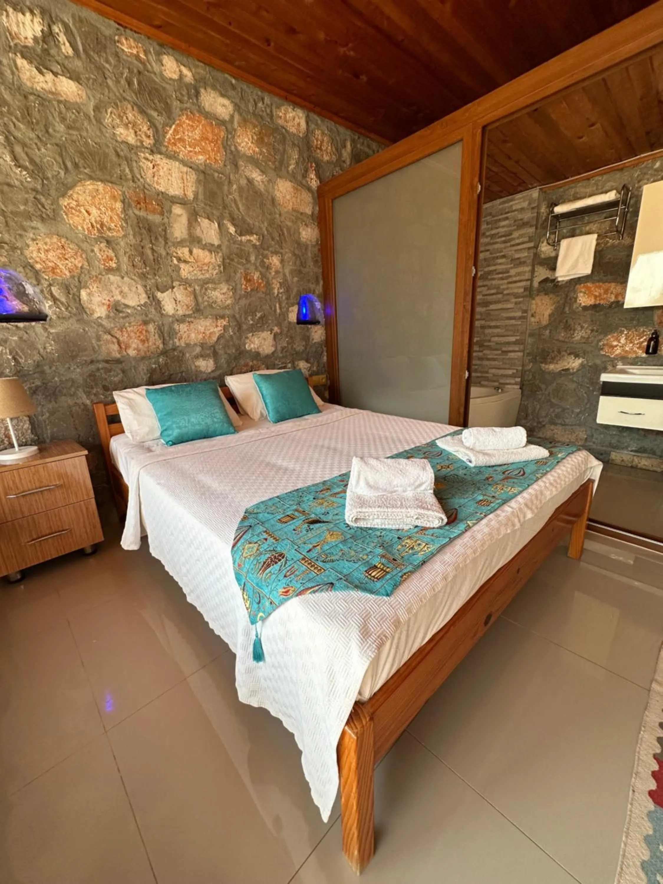 Bed in Kabak Armes Hotel