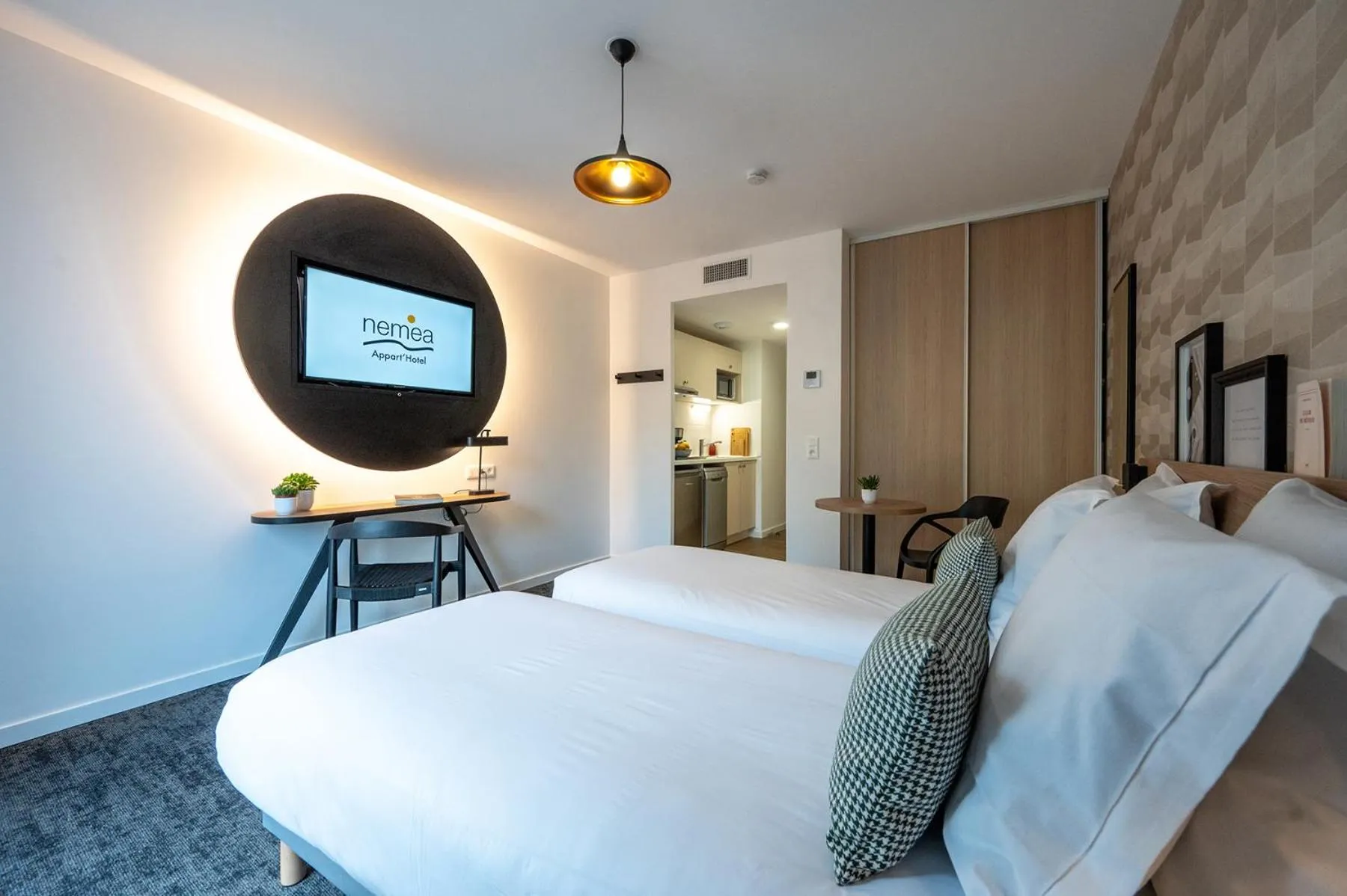 Bed in Nemea Appart Hotel La Boetie Bordeaux Pessac