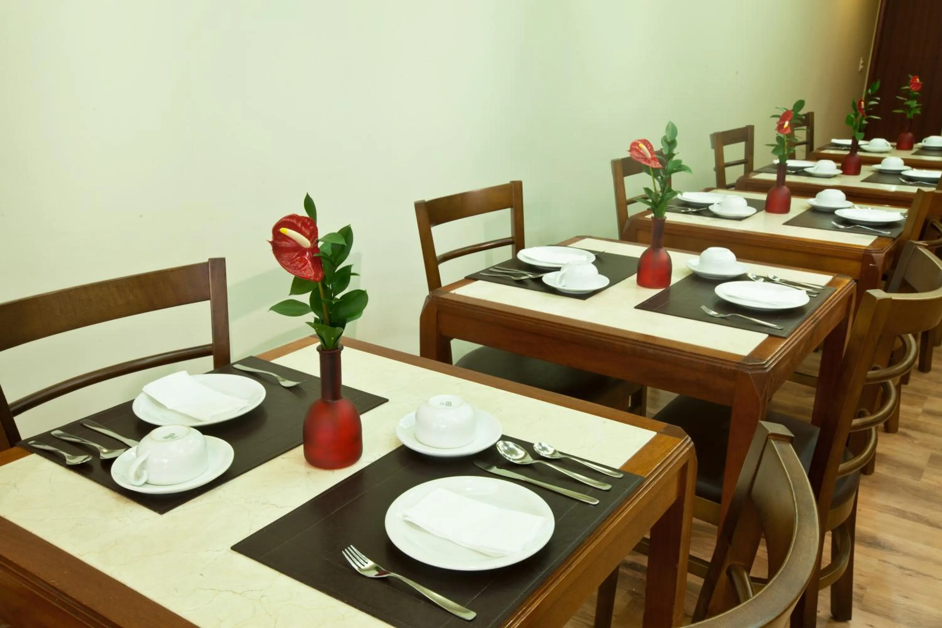 Dining area in Hotel Moncloa