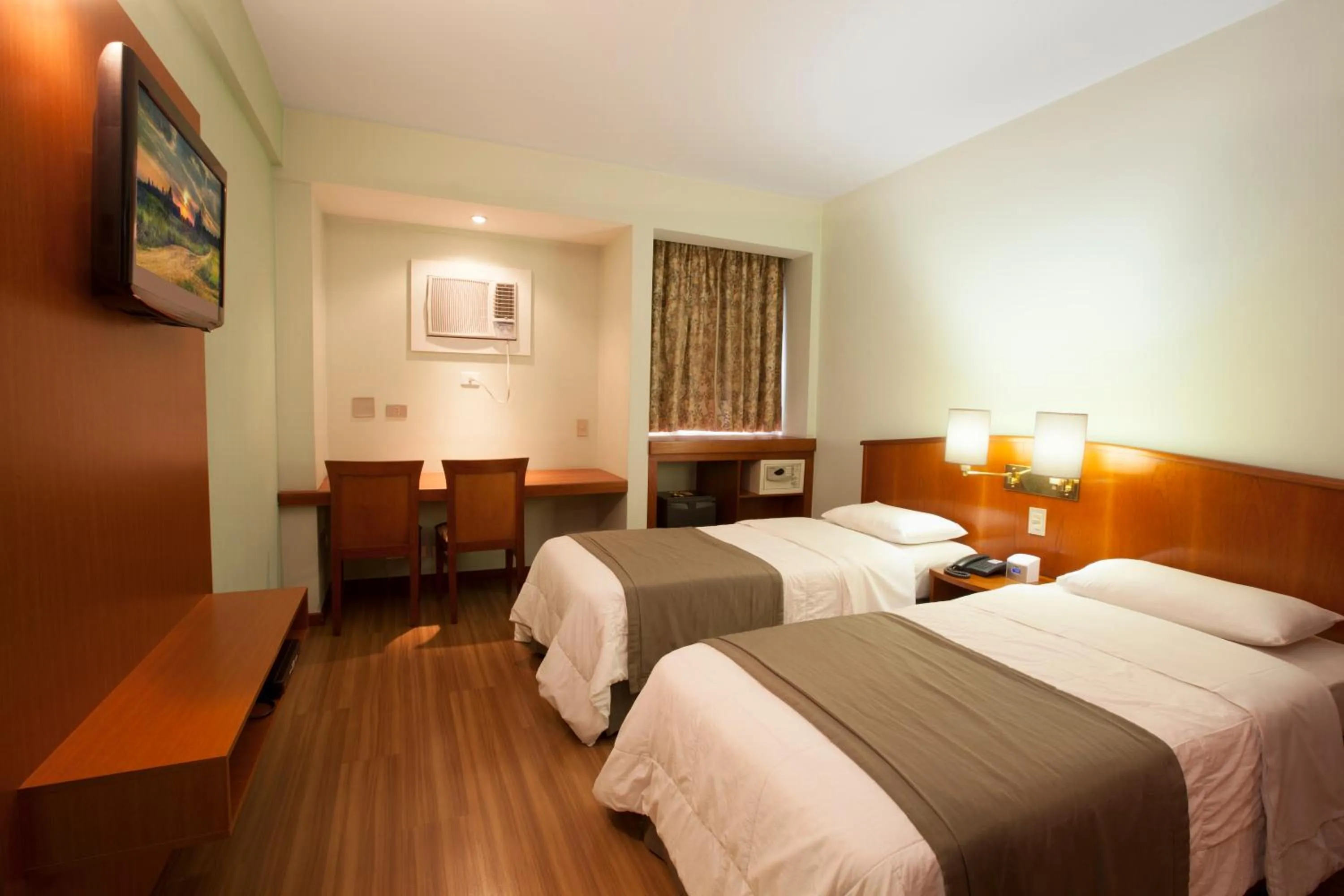 Bed in Hotel Moncloa