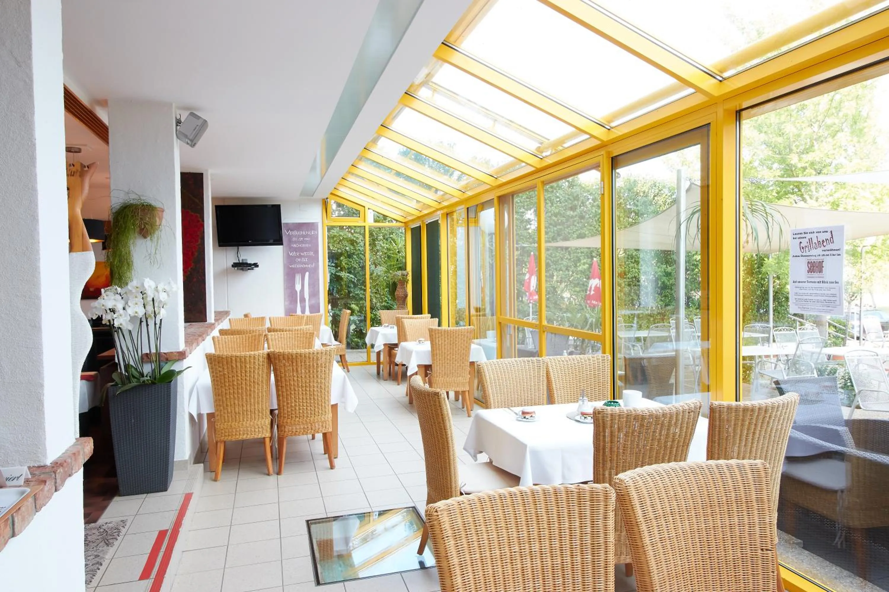 Restaurant/places to eat in Hotel & Restaurant Seehof